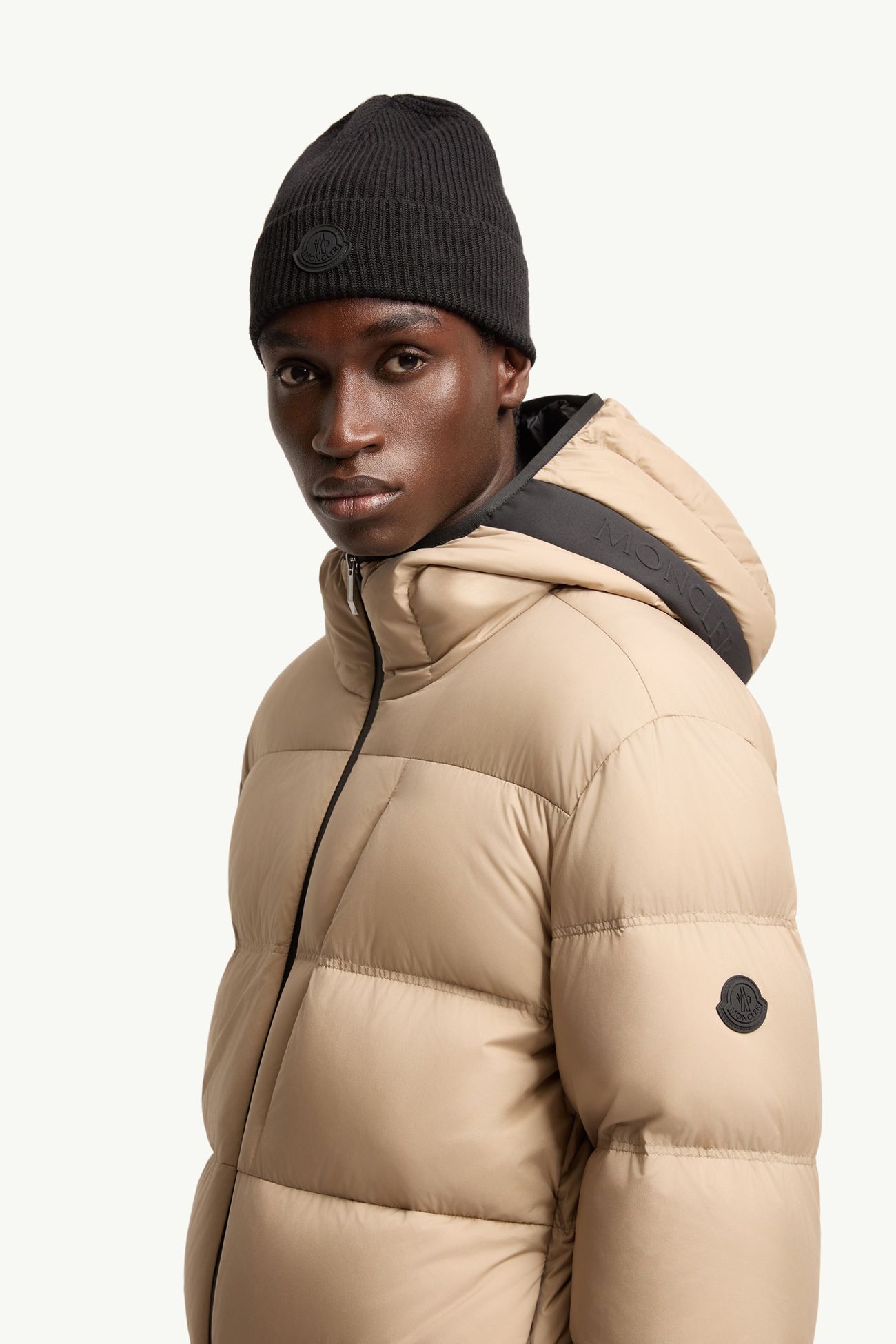 Poitevin男士连帽短款羽绒夹克外套 男士 米色 Moncler 1