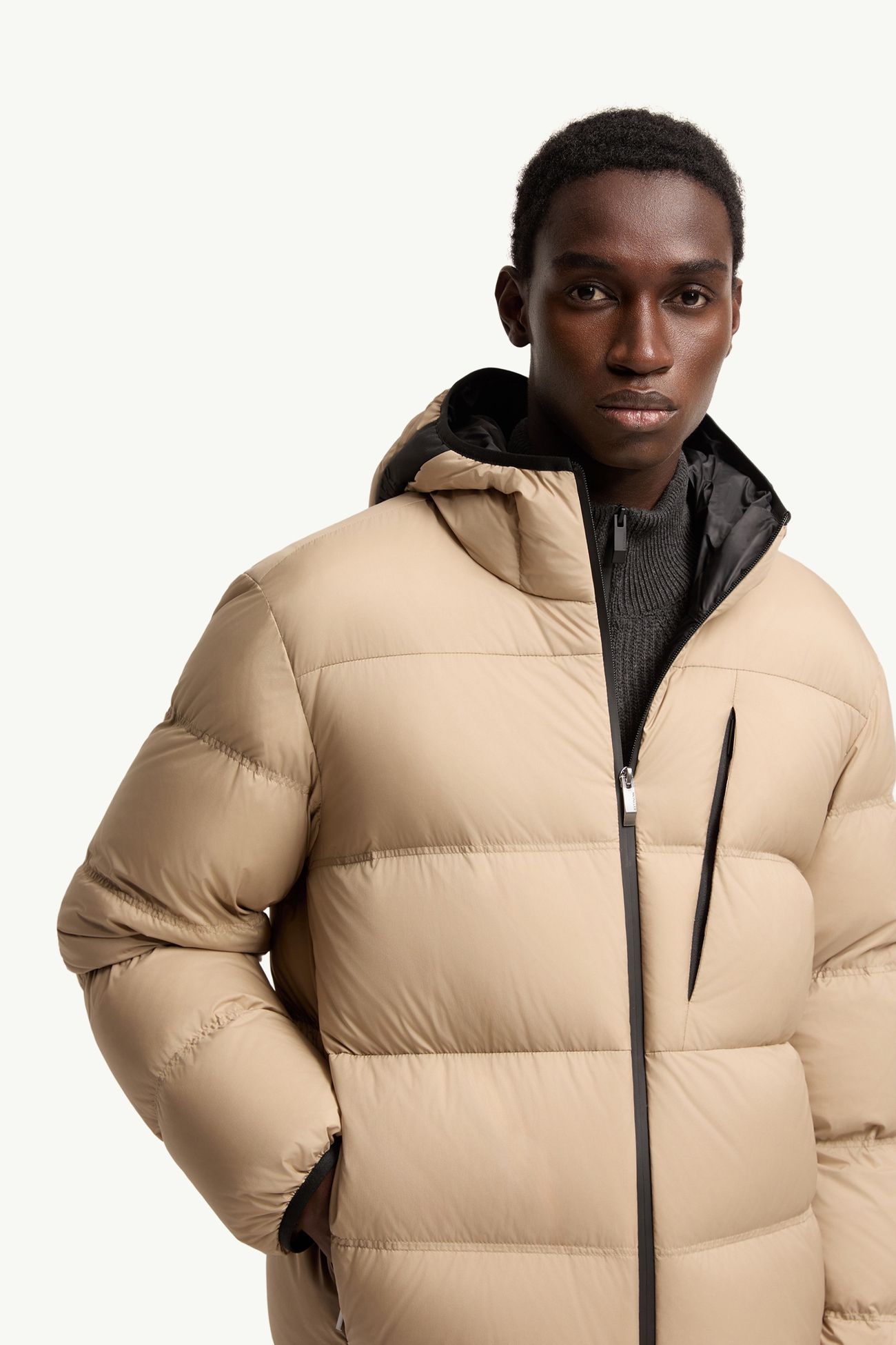 Plumífero corto con capucha Poitevin Hombre Beige Moncler 5