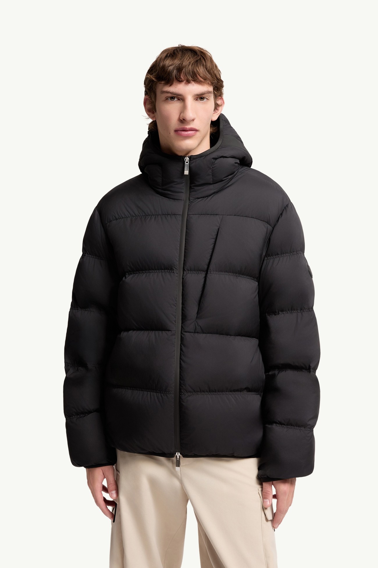 Piumino corto Poitevin con cappuccio Uomo Nero Moncler 3