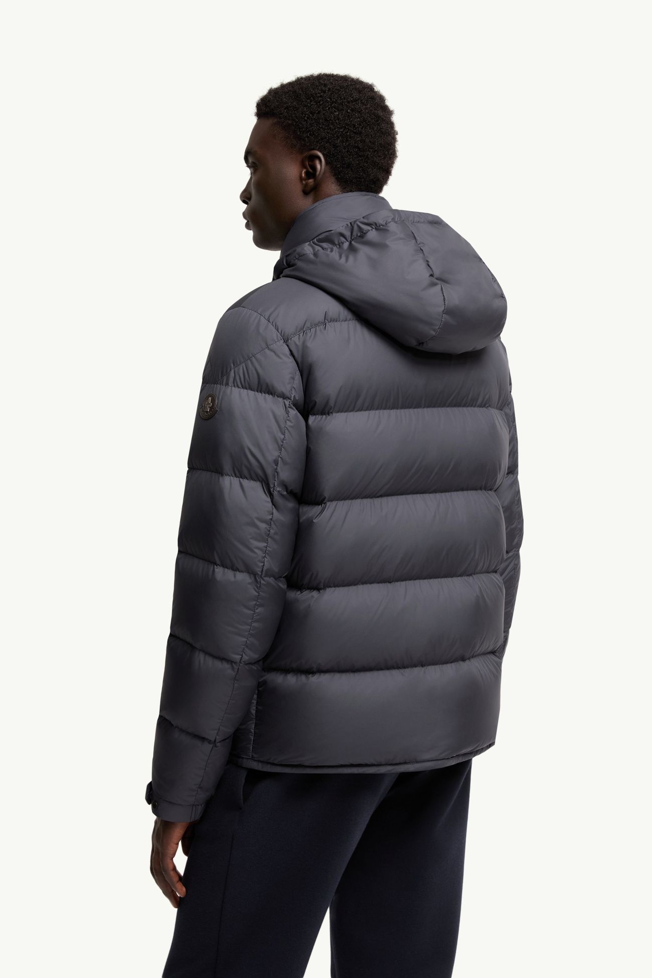Tygid kurze Daunenjacke mit Kapuze Herren Dunkelblau Moncler 4