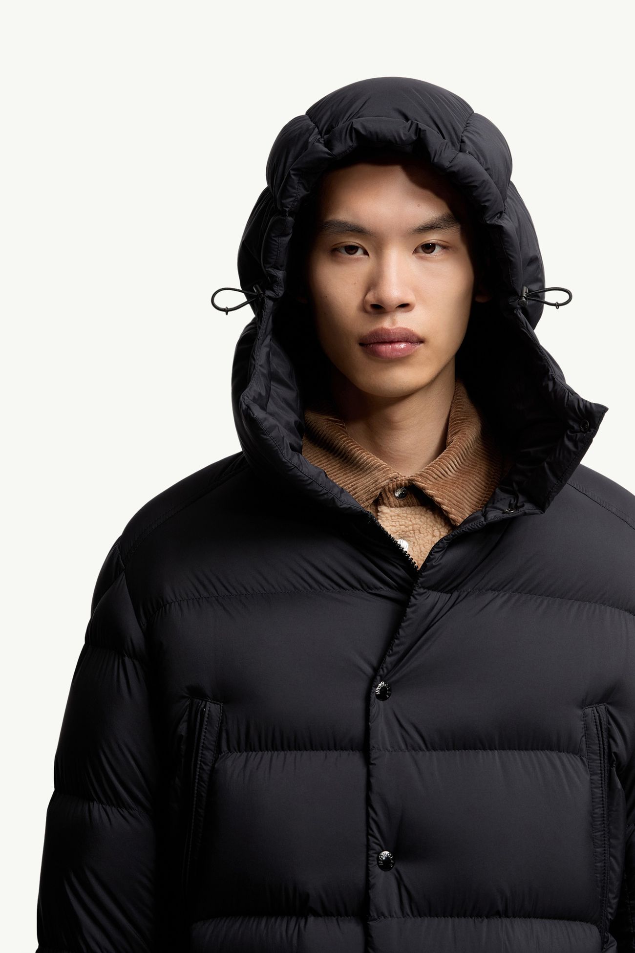 Bretagne連帽中長羽絨外套 男士 黑色 Moncler 6