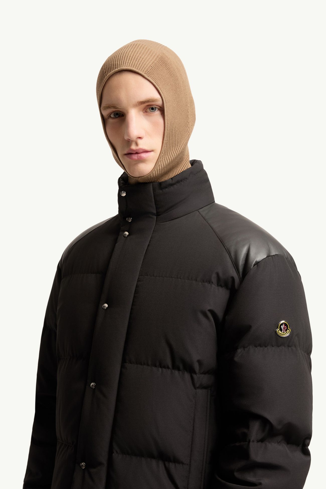 Verone男士皮革饰边短款羽绒夹克外套 男士 黑色 Moncler 1