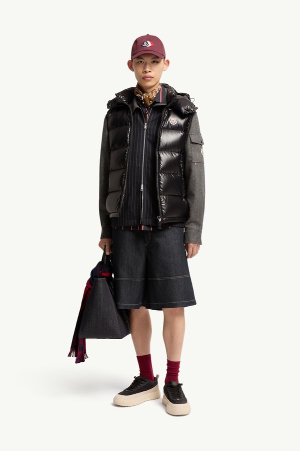 Bormes Hooded Down Gilet Men Black Moncler 0