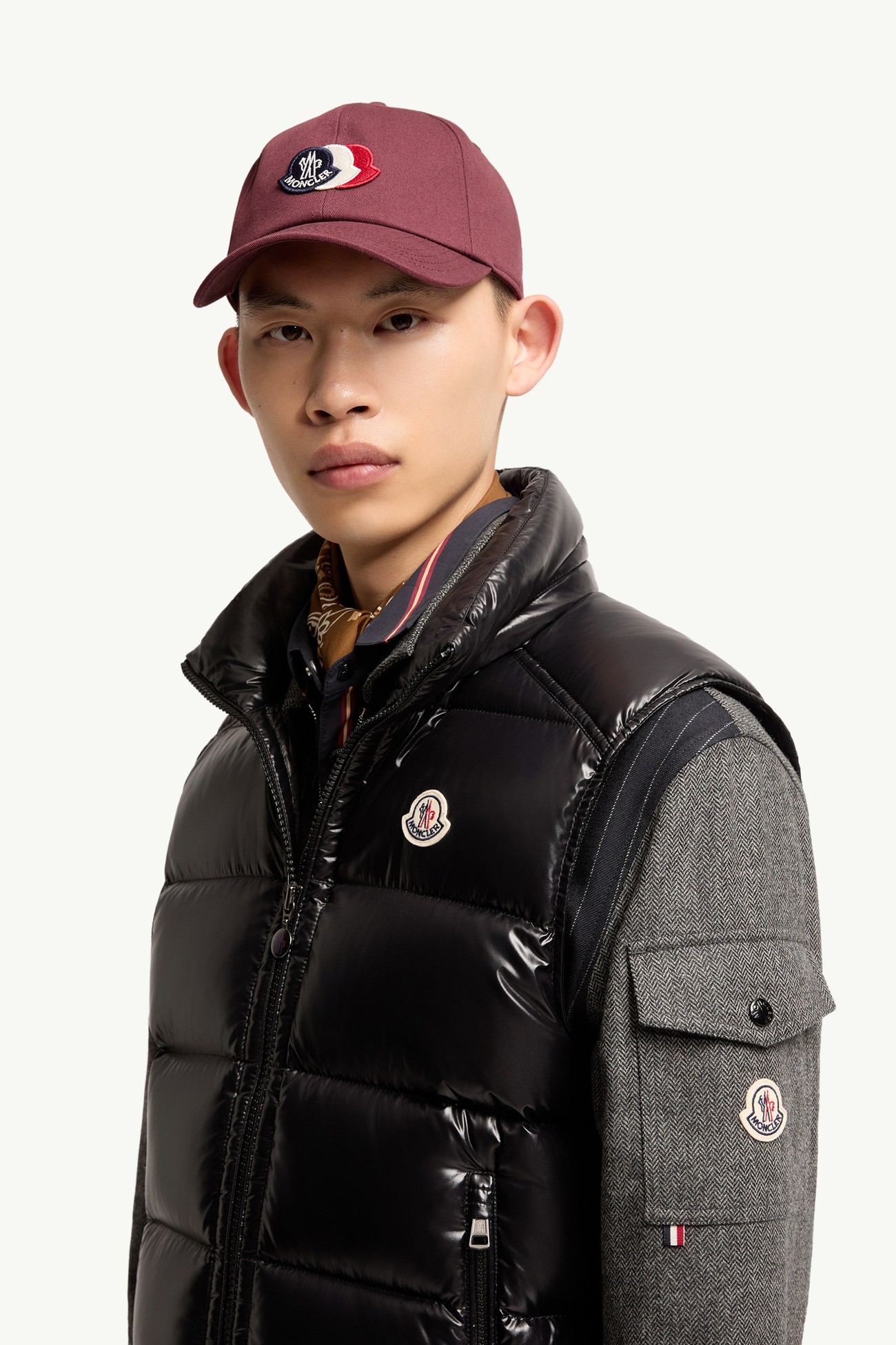 Bormes Hooded Down Gilet Men Black Moncler 1