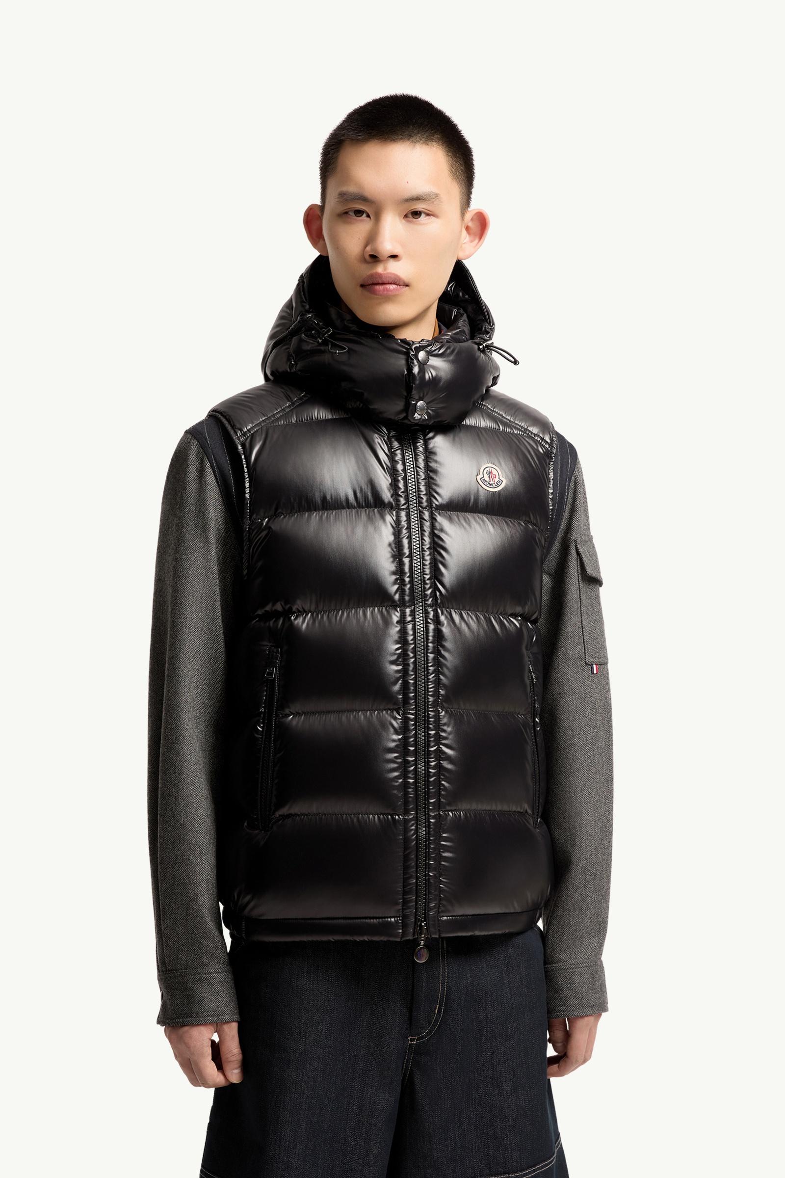 ブラック Bormesベスト : ジレ 向けの メンズ | モンクレール