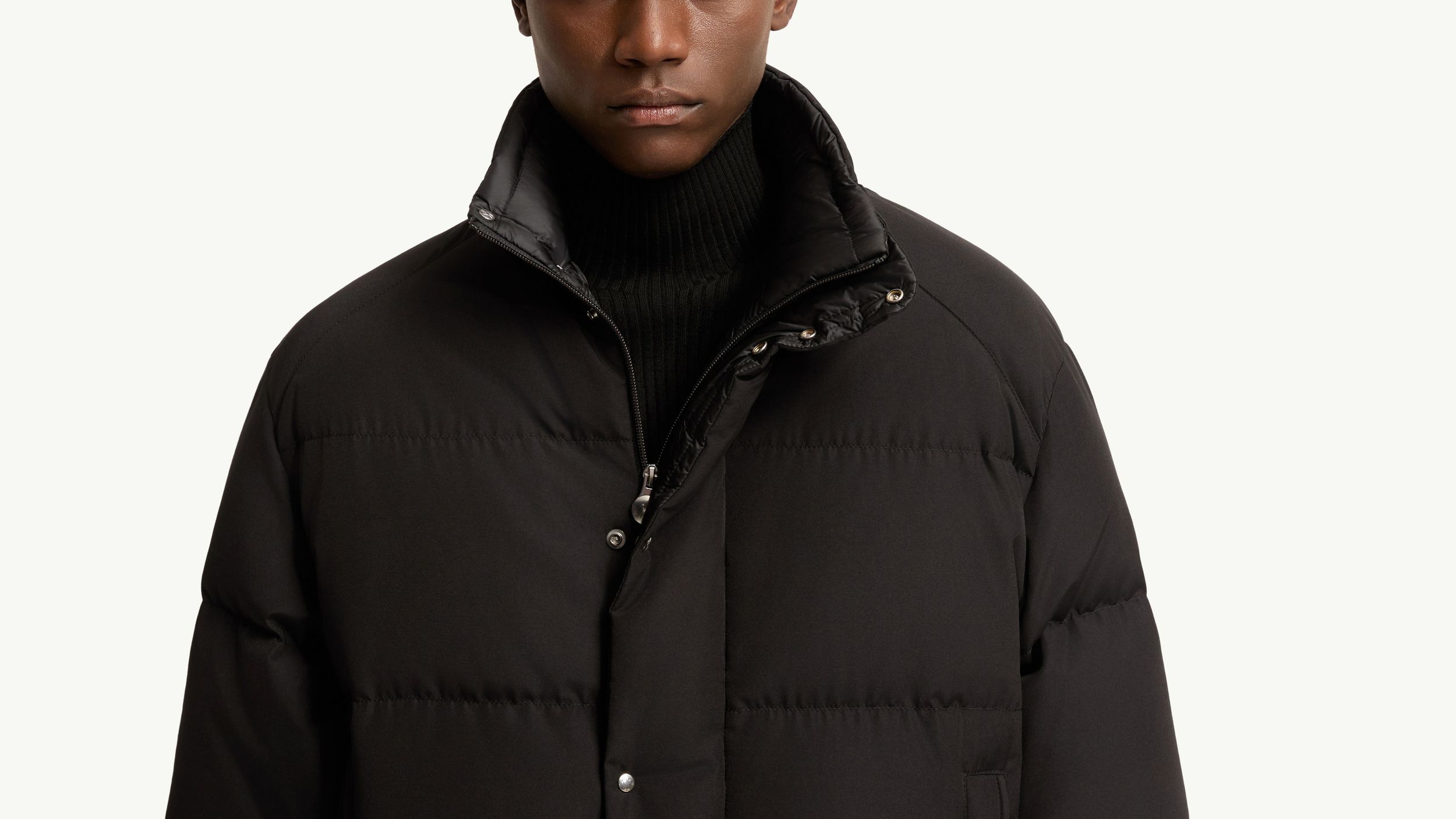 Slide 2 - 低調對比