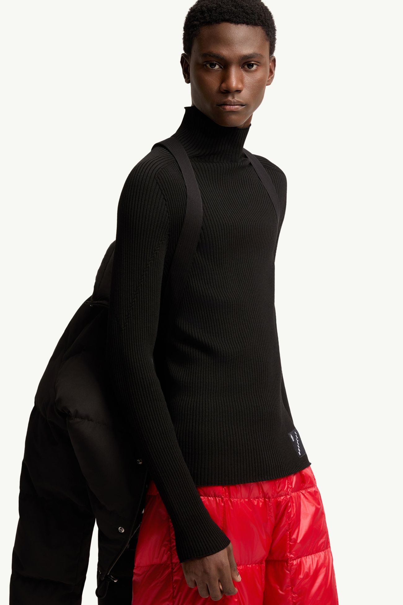 Verone男士短款羽绒夹克外套 男士 黑色 Moncler 6