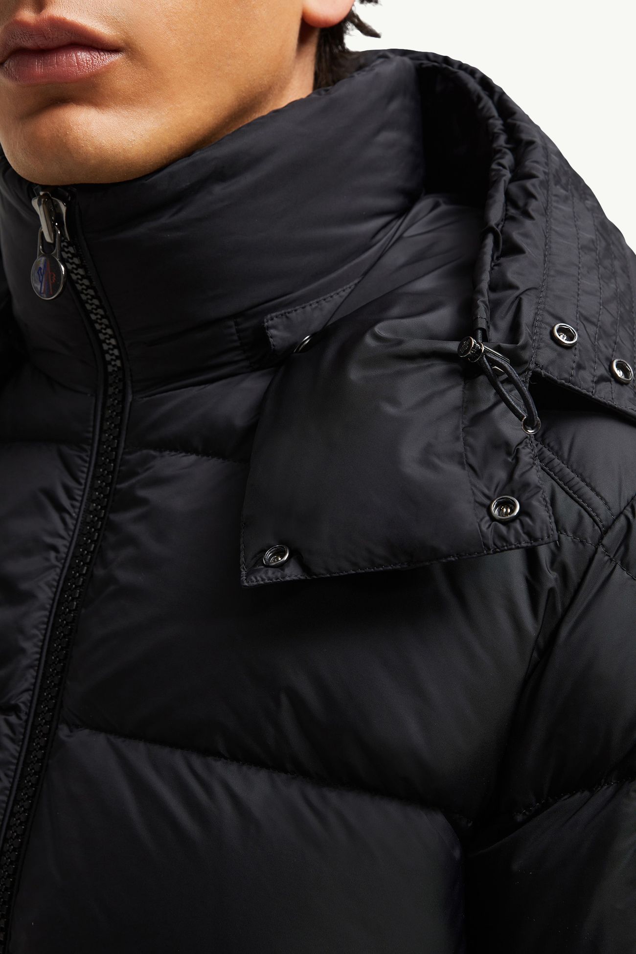 Doudoune courte à capuche Mayaf Hommes Noir Moncler 7
