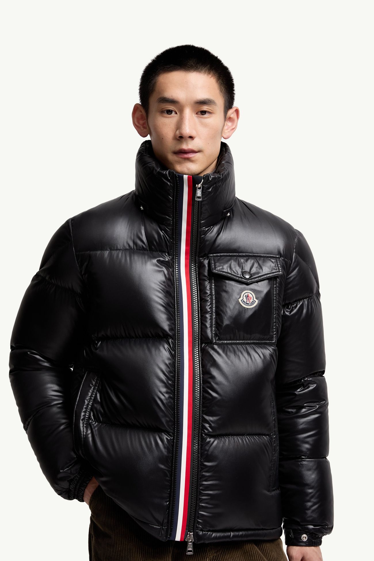 Montbeliard kurze Daunenjacke mit Kapuze Herren Schwarz Moncler 5