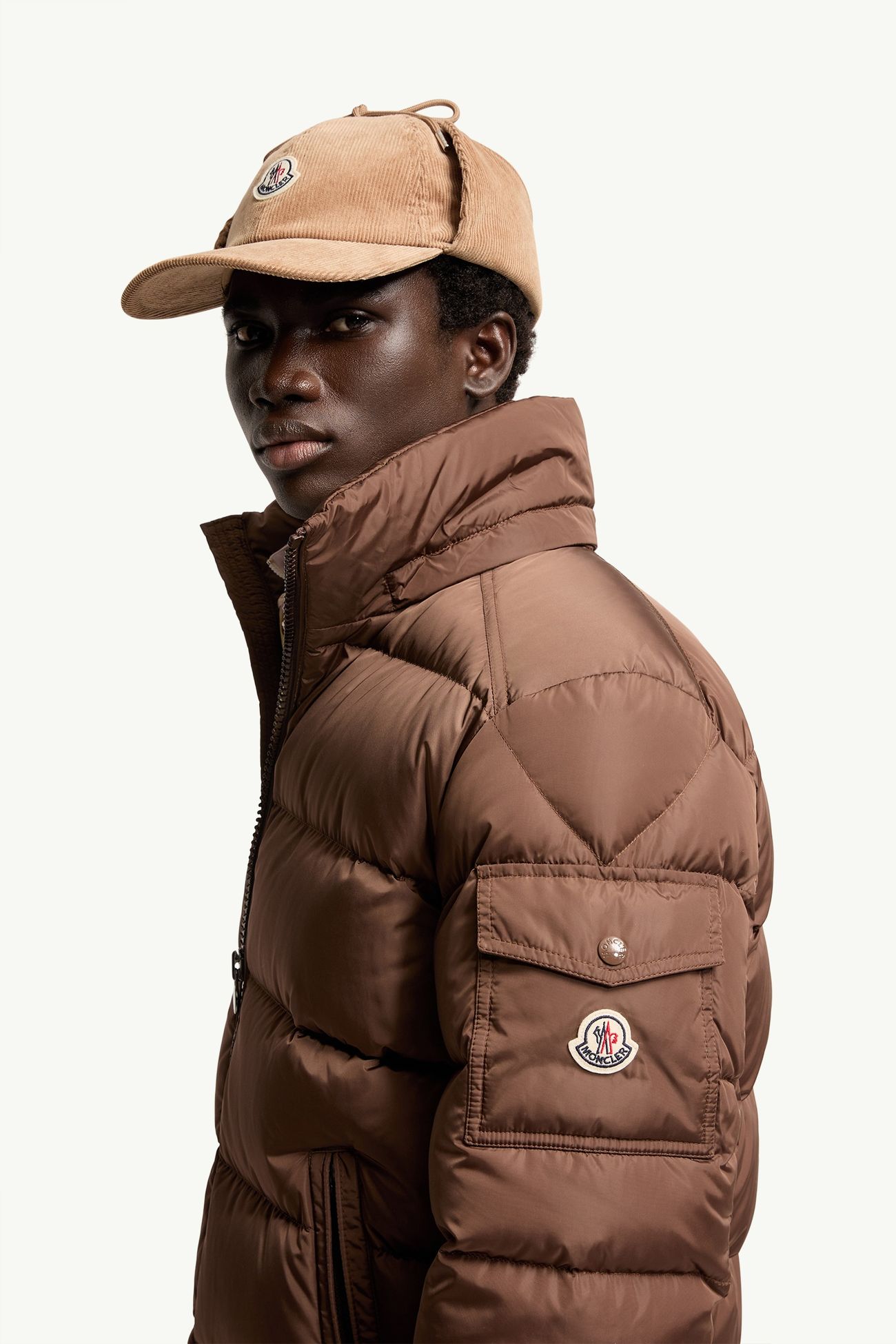 ブラウン Moncler Mayaショートダウンジャケット : ショートダウン 