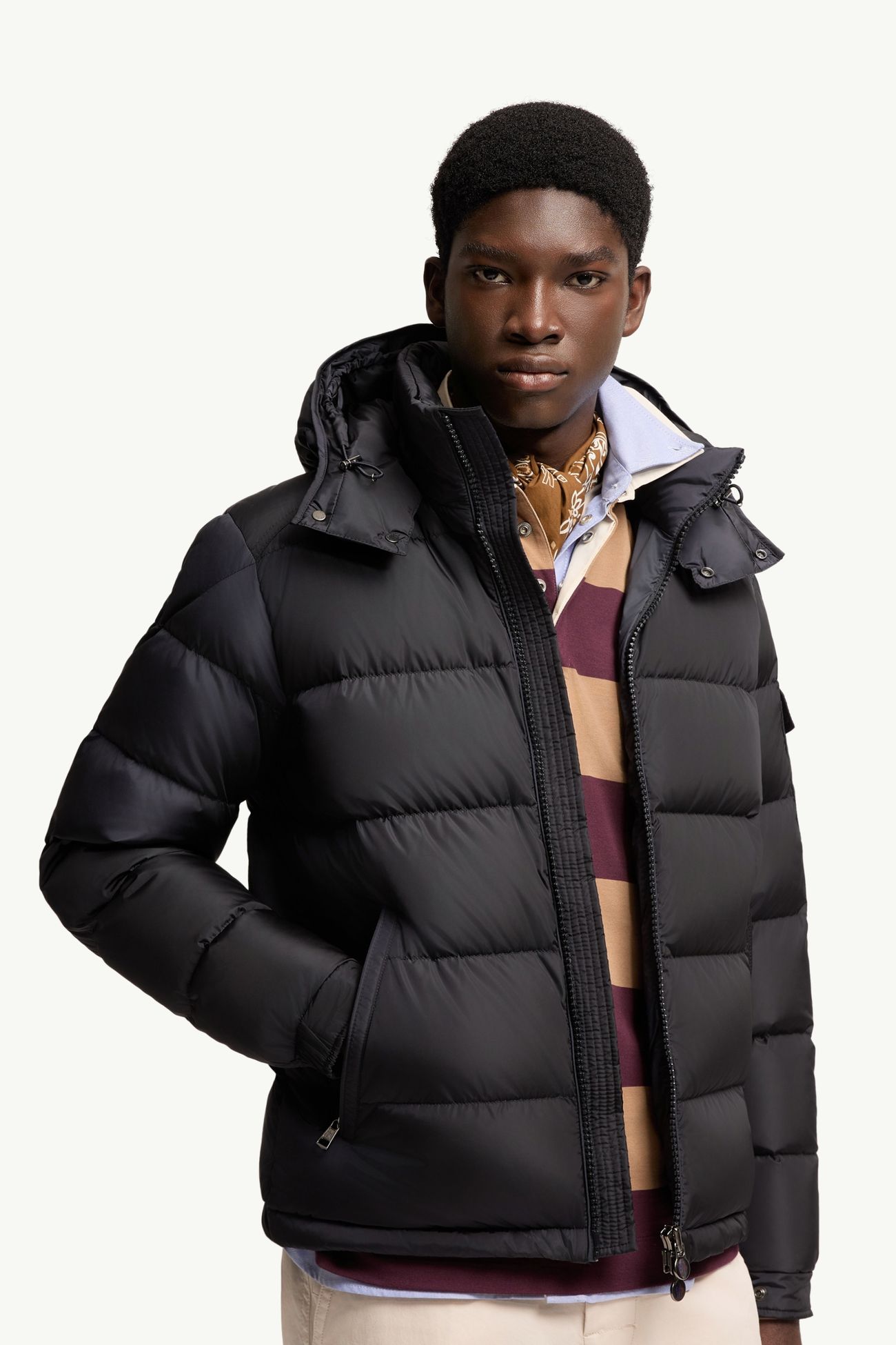 Moncler Maya Matte短身羽絨外套 男士 海軍藍色 Moncler 5
