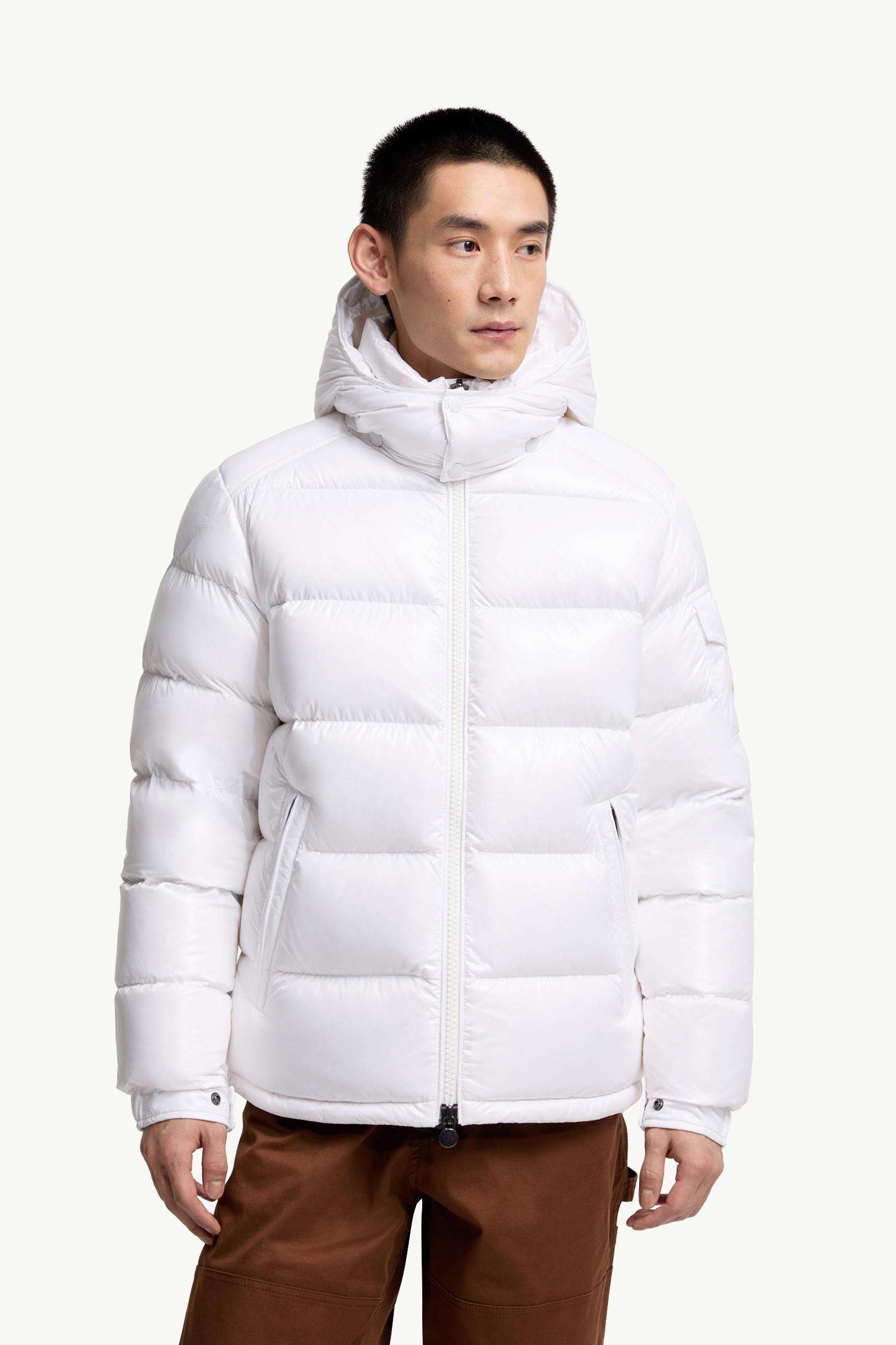 화이트 Moncler Maya 후드 쇼트 다운 재킷 : 쇼트 다운 재킷 | 몽클레르