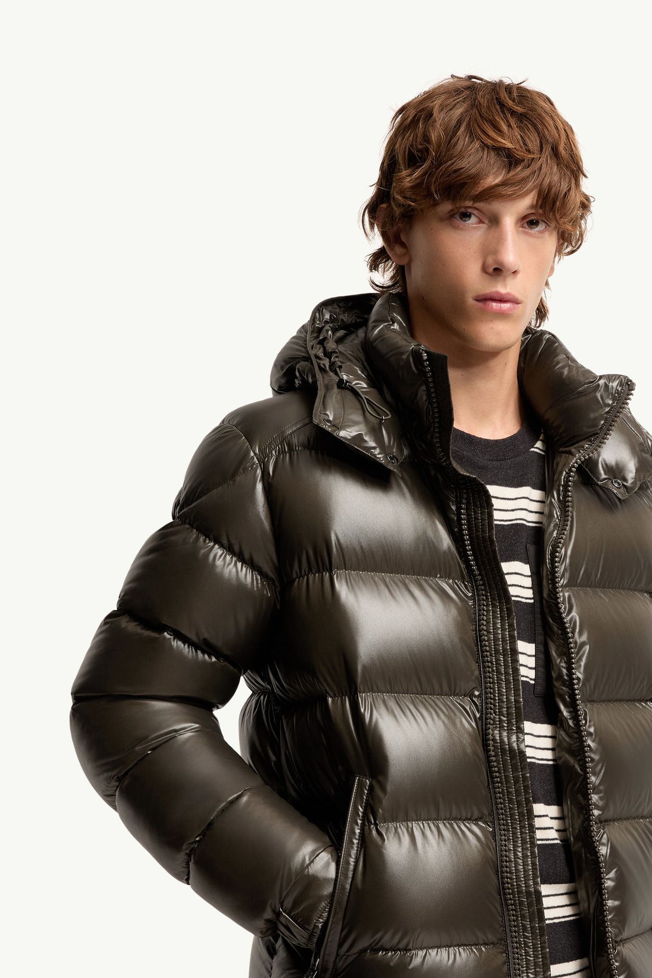 Moncler Mayaショートダウンジャケット メンズ オリーブグリーン Moncler 5