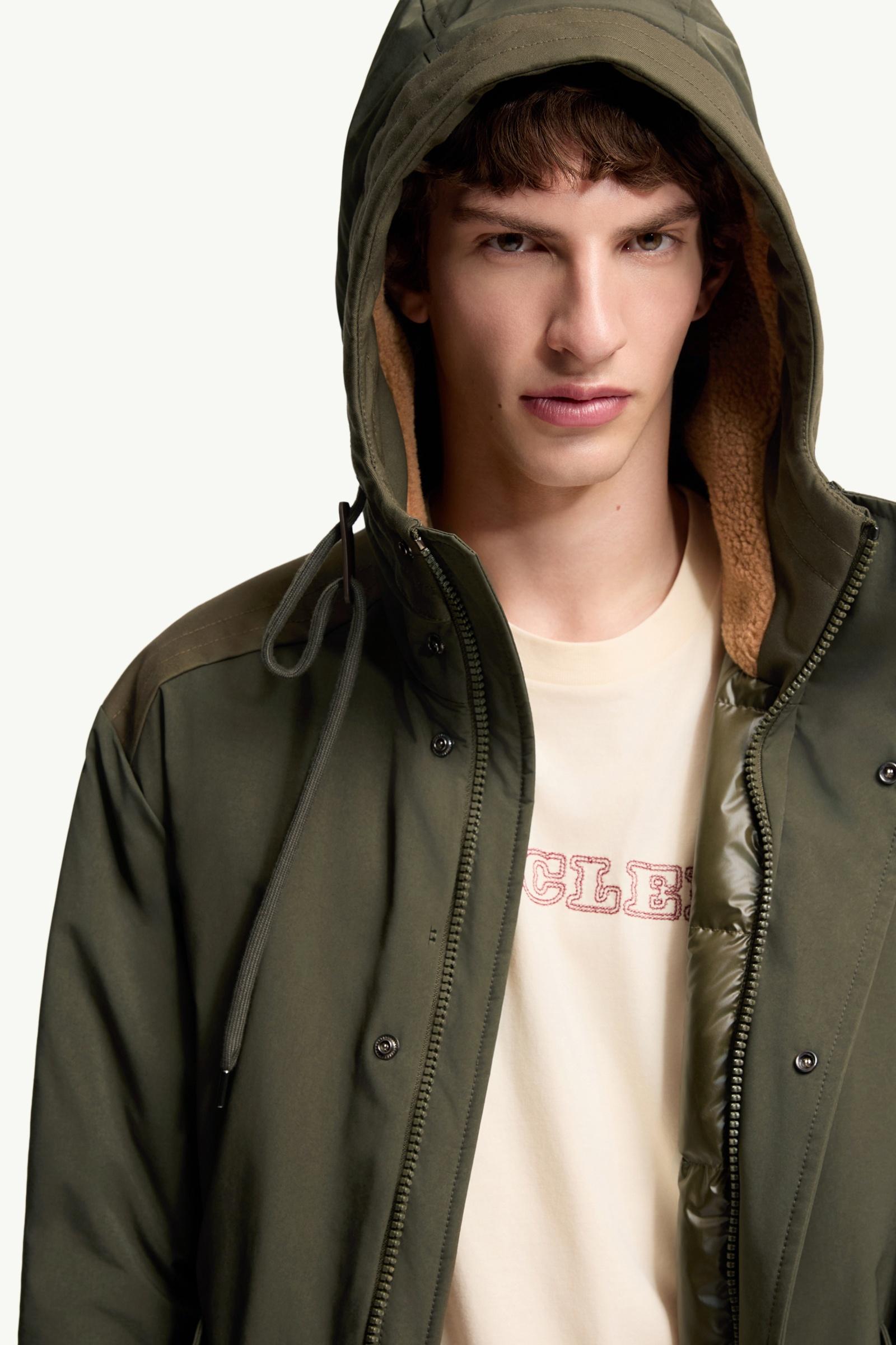 MONCLER オリーブグリーン パーカー MONCLER オリーブグリーン