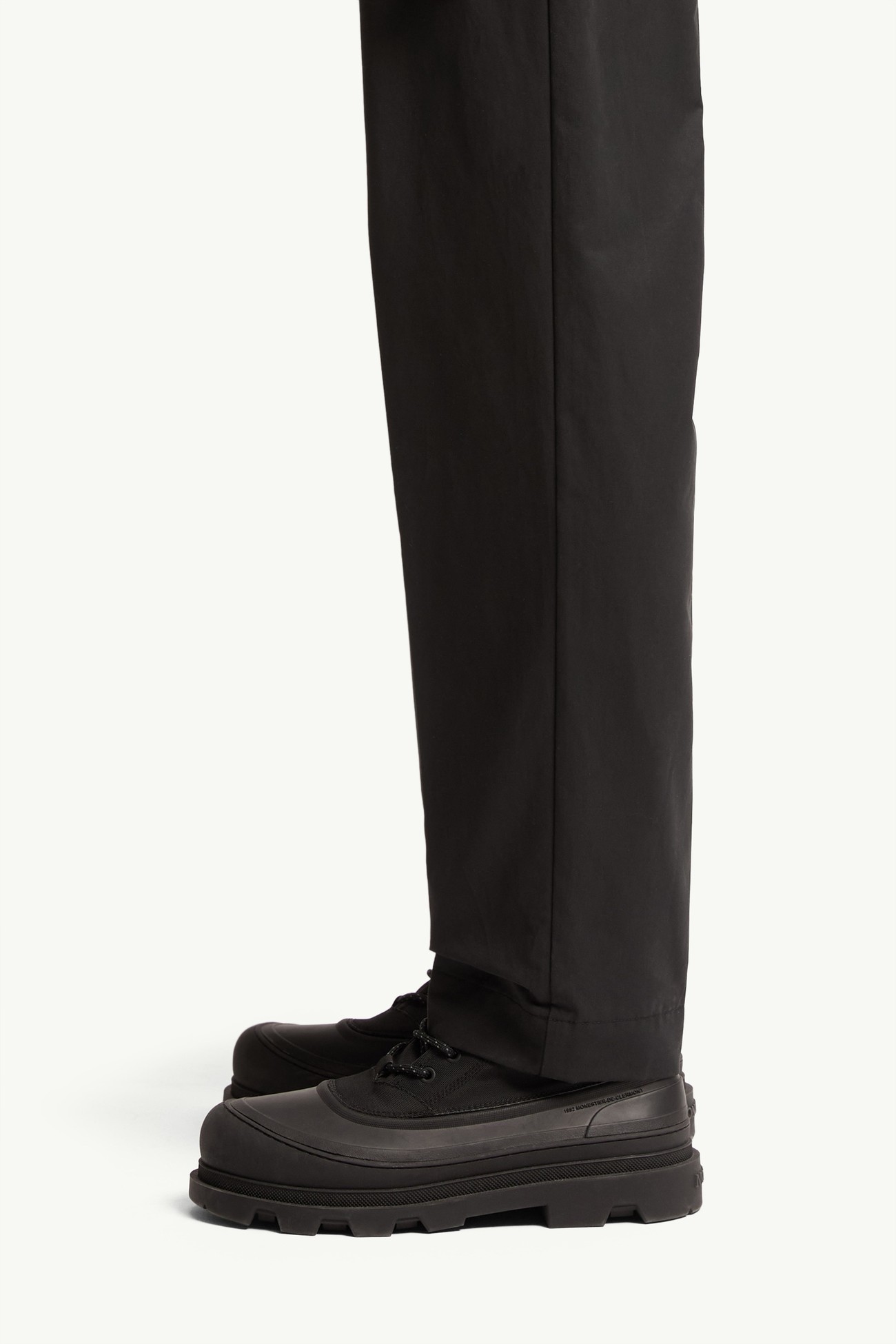 Technical Cotton Blend Trousers Men Black Moncler 1
