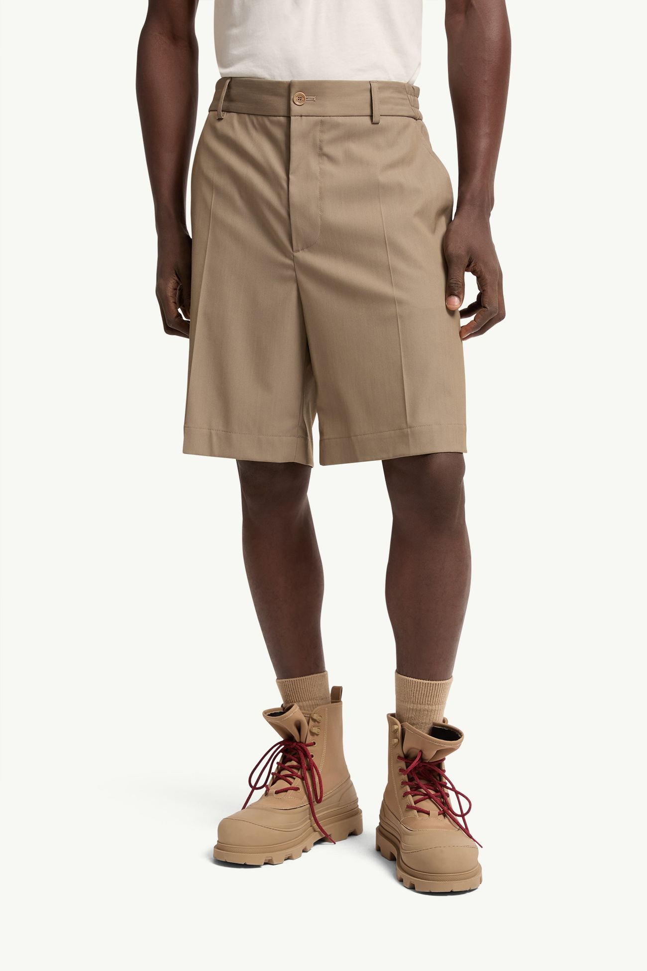 Bermuda en gabardine de laine mélangée Hommes Beige Moncler 3