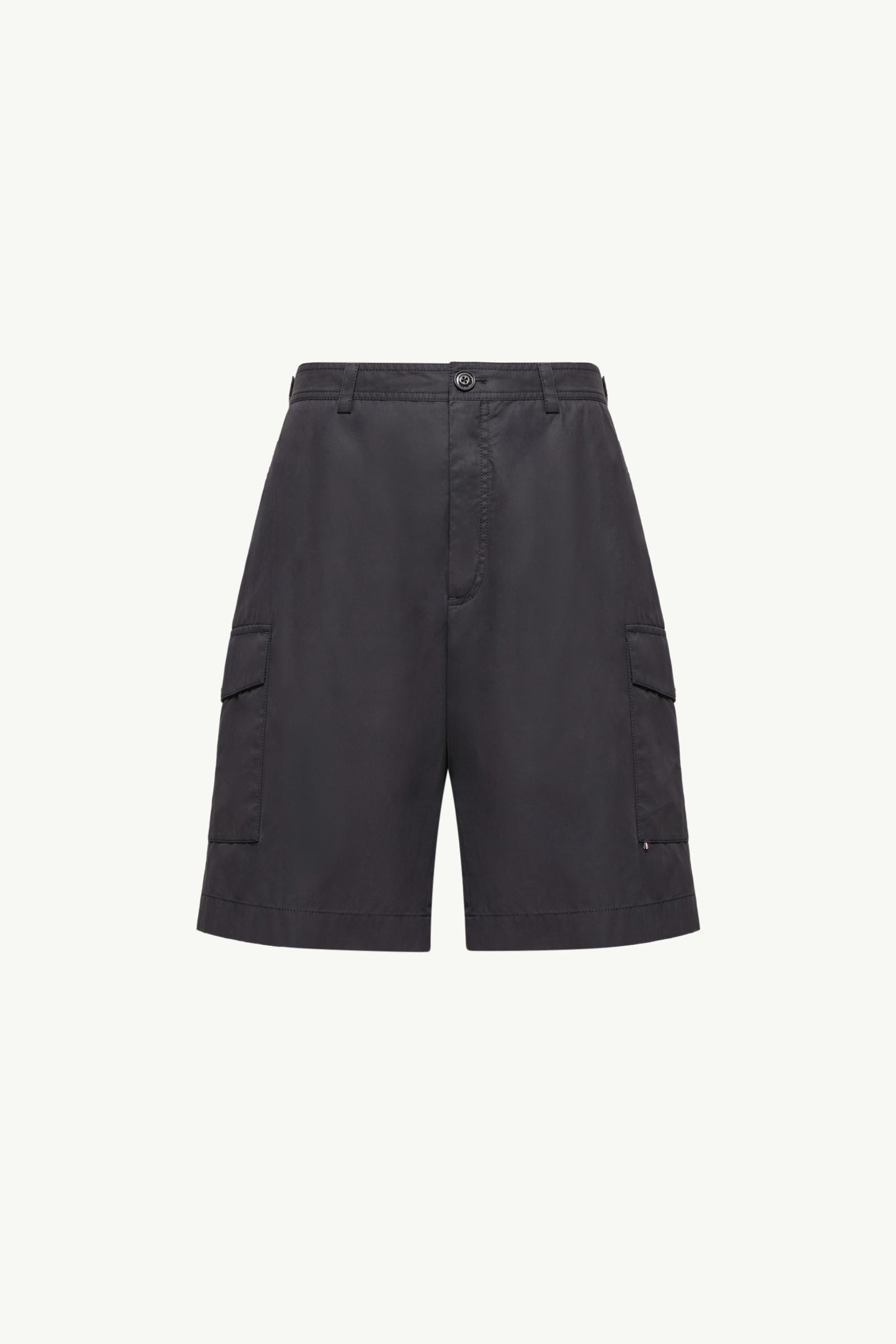 Gabardine Cargo Shorts Men Navy Blue Moncler, 1 of 0