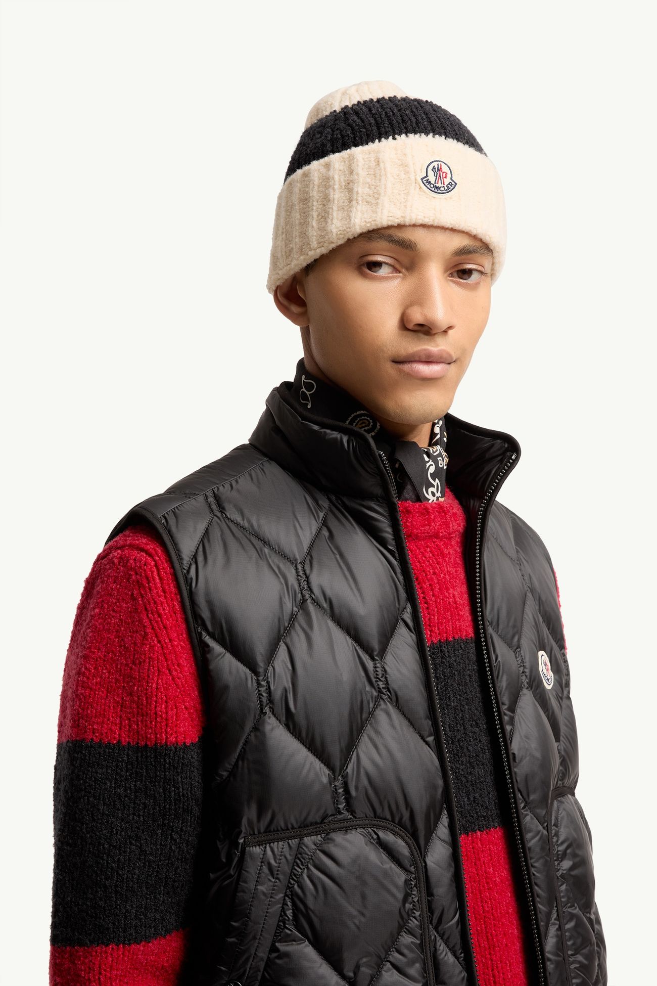 스트라이프 울 혼방 부클레 니트 비니 남성 블랙 & 화이트 Moncler 1