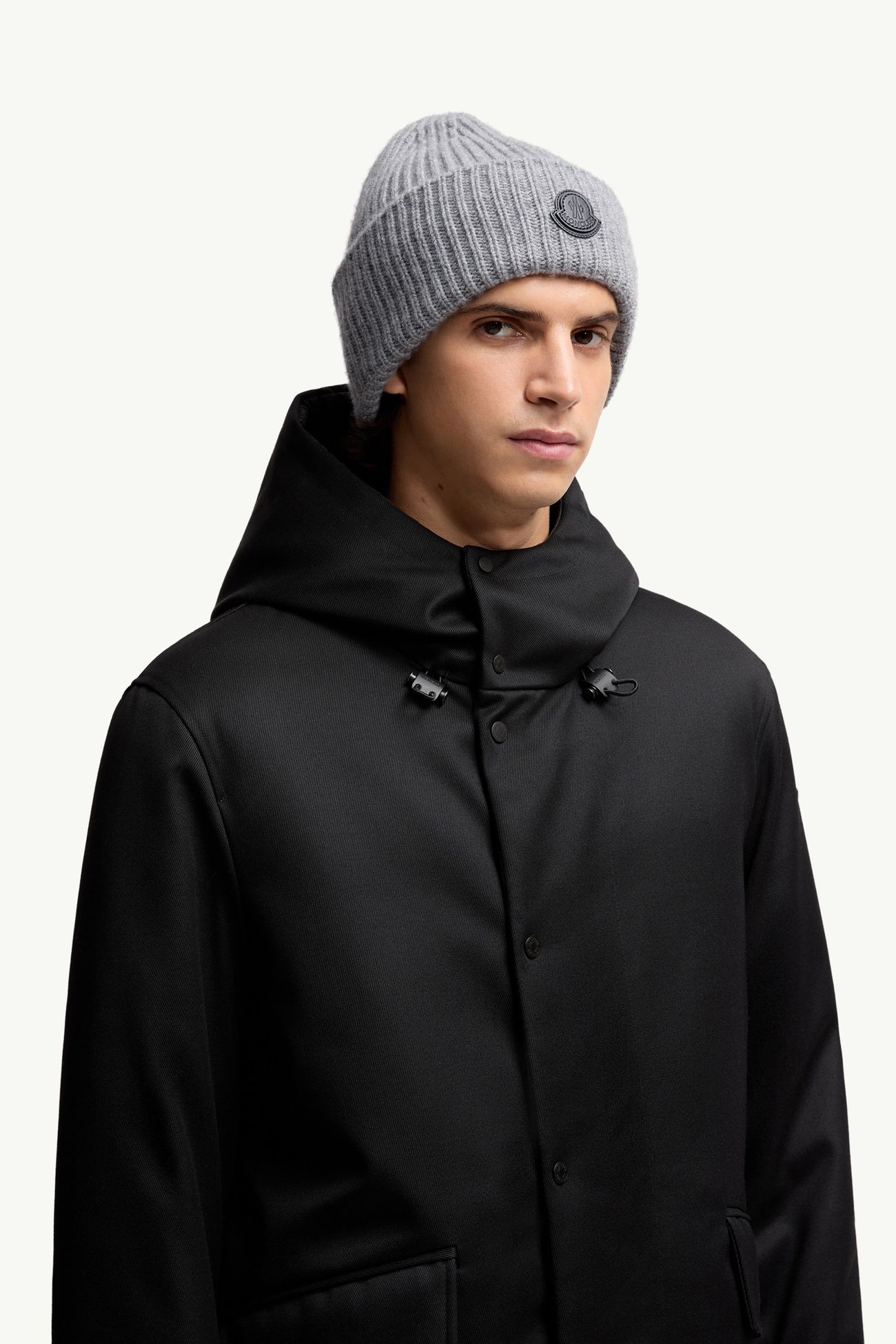 Mütze aus Kaschmir mit Lederlogo Herren Grau Moncler 1