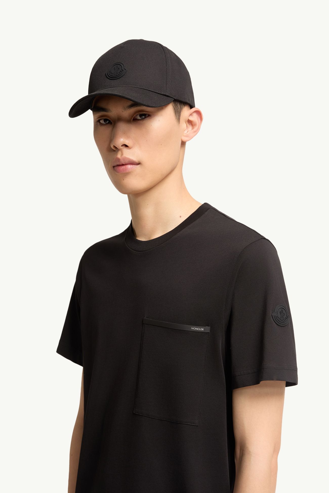 T-shirt en jersey de coton avec poche poitrine Hommes Noir Moncler 1