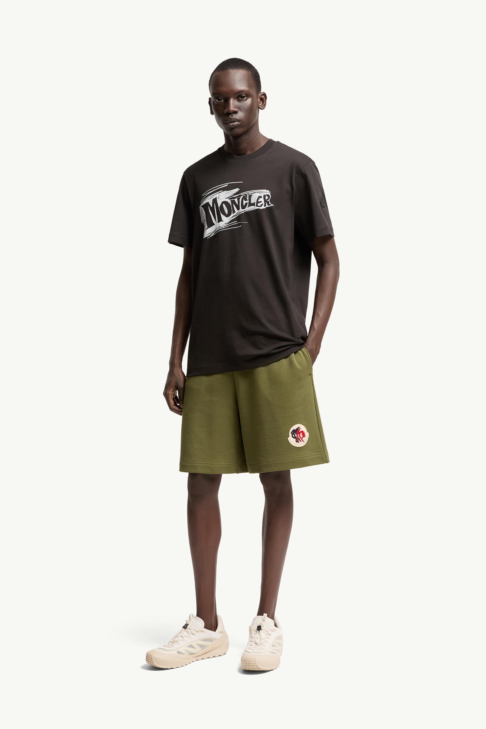 MONCLER モンクレール tee Black Sketch Logo Cotton T-Shirt - Polos & T-shirts for Men