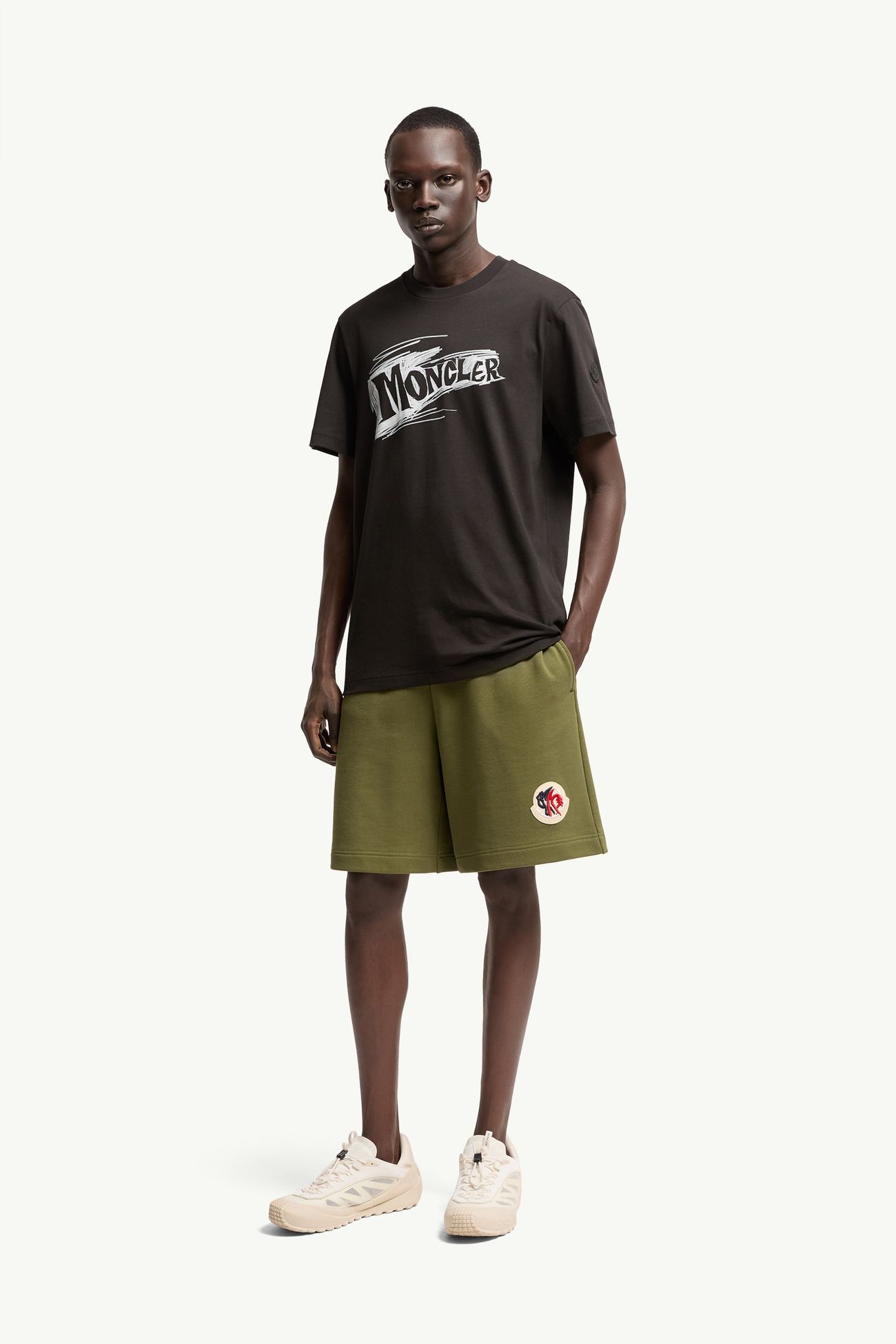T-Shirt aus Baumwolle mit Sketch-Logo Herren Schwarz Moncler 0
