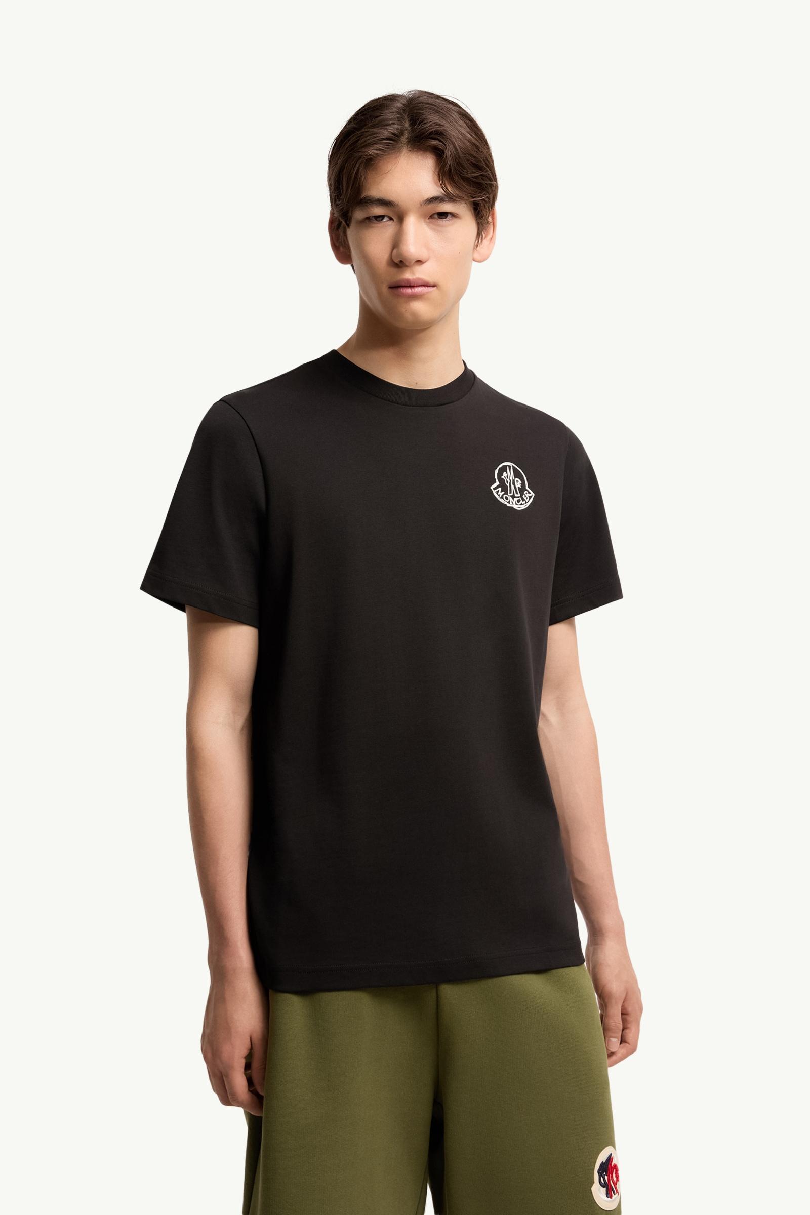 ブラック Tシャツ : Tシャツ＆ポロシャツ 向けの メンズ | モンクレール