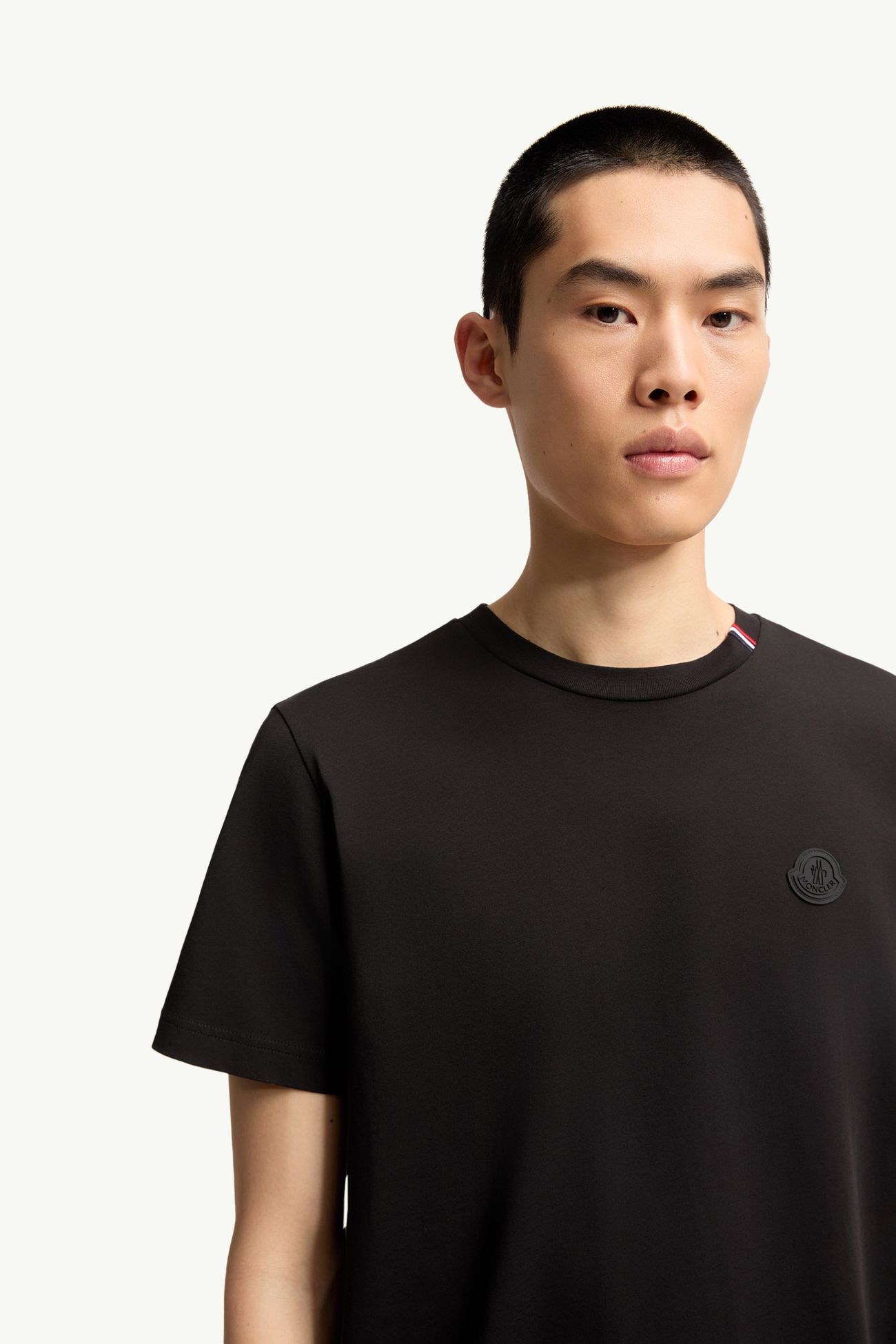 ブラック Tシャツ : Tシャツ＆ポロシャツ 向けの メンズ | モンクレール