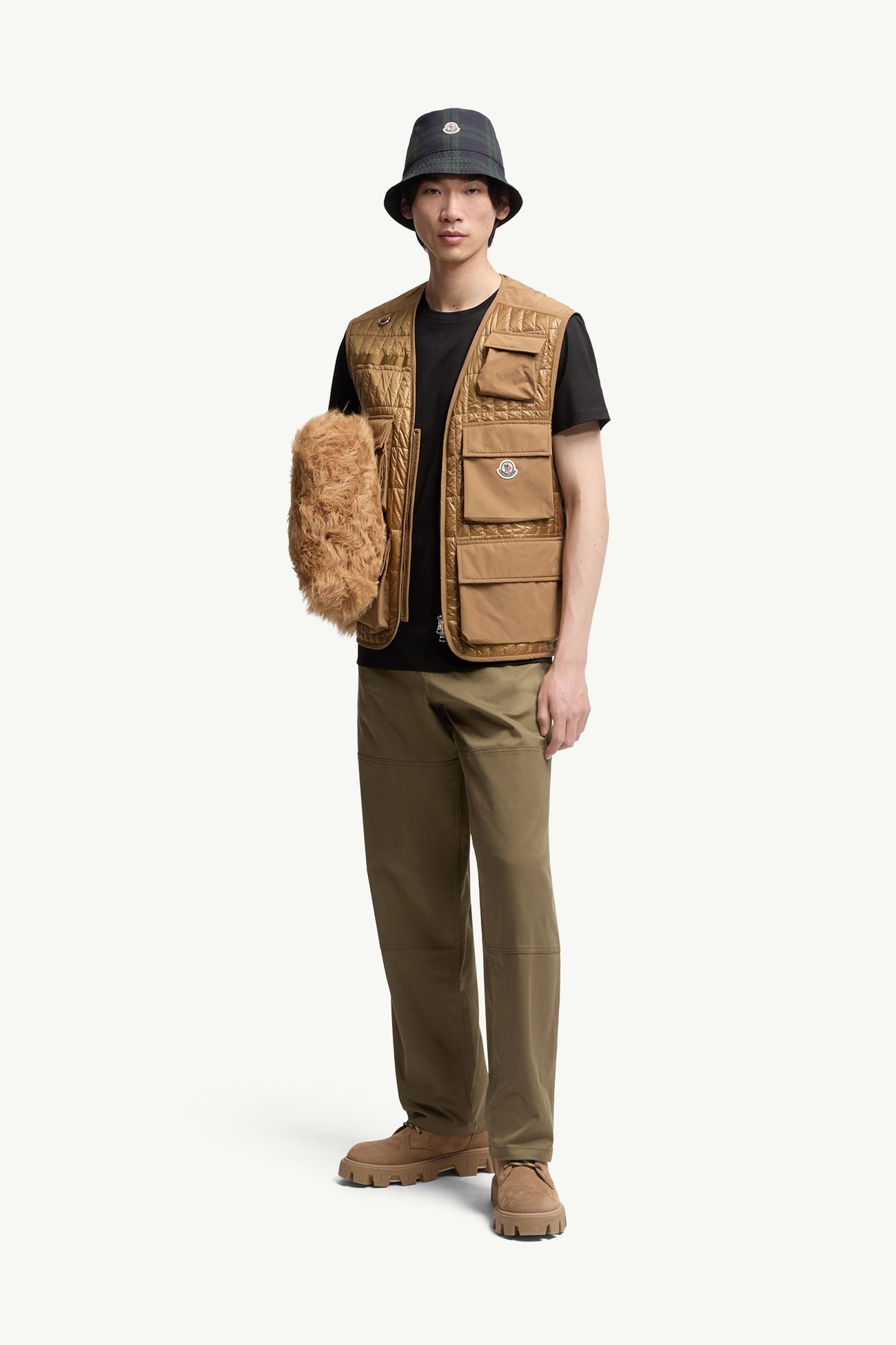 T-Shirt aus Baumwolle mit doppeltem Logoaufnäher Herren Schwarz Moncler 0