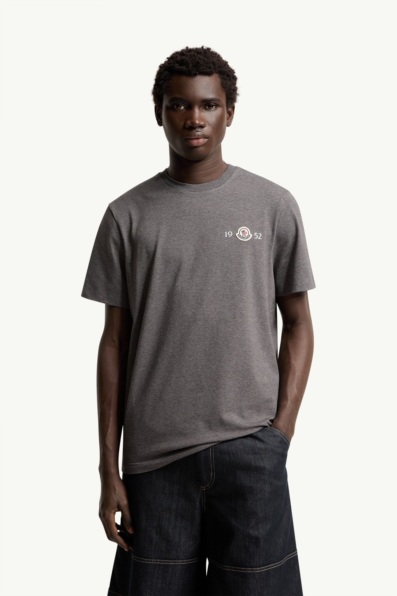 T-shirt en coton à logo Hommes Gris foncé Moncler 3