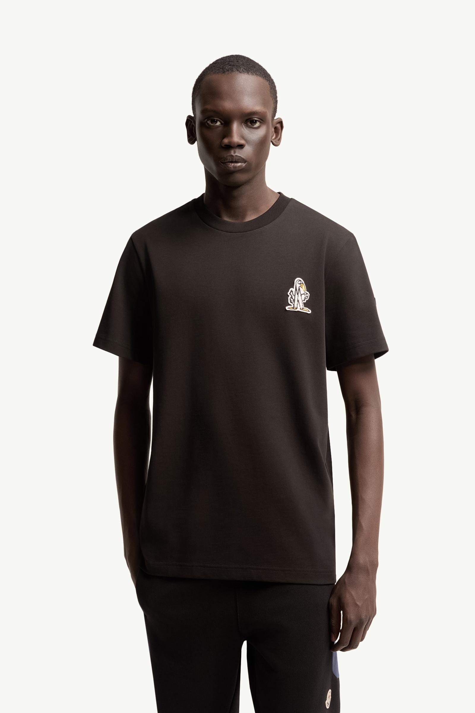 QRコード確認/美品☆モンクレールTシャツ半袖 グラフィック M 黒1955A ブラック Tシャツ : Tシャツ＆ポロシャツ 向けの メンズ | モンクレール