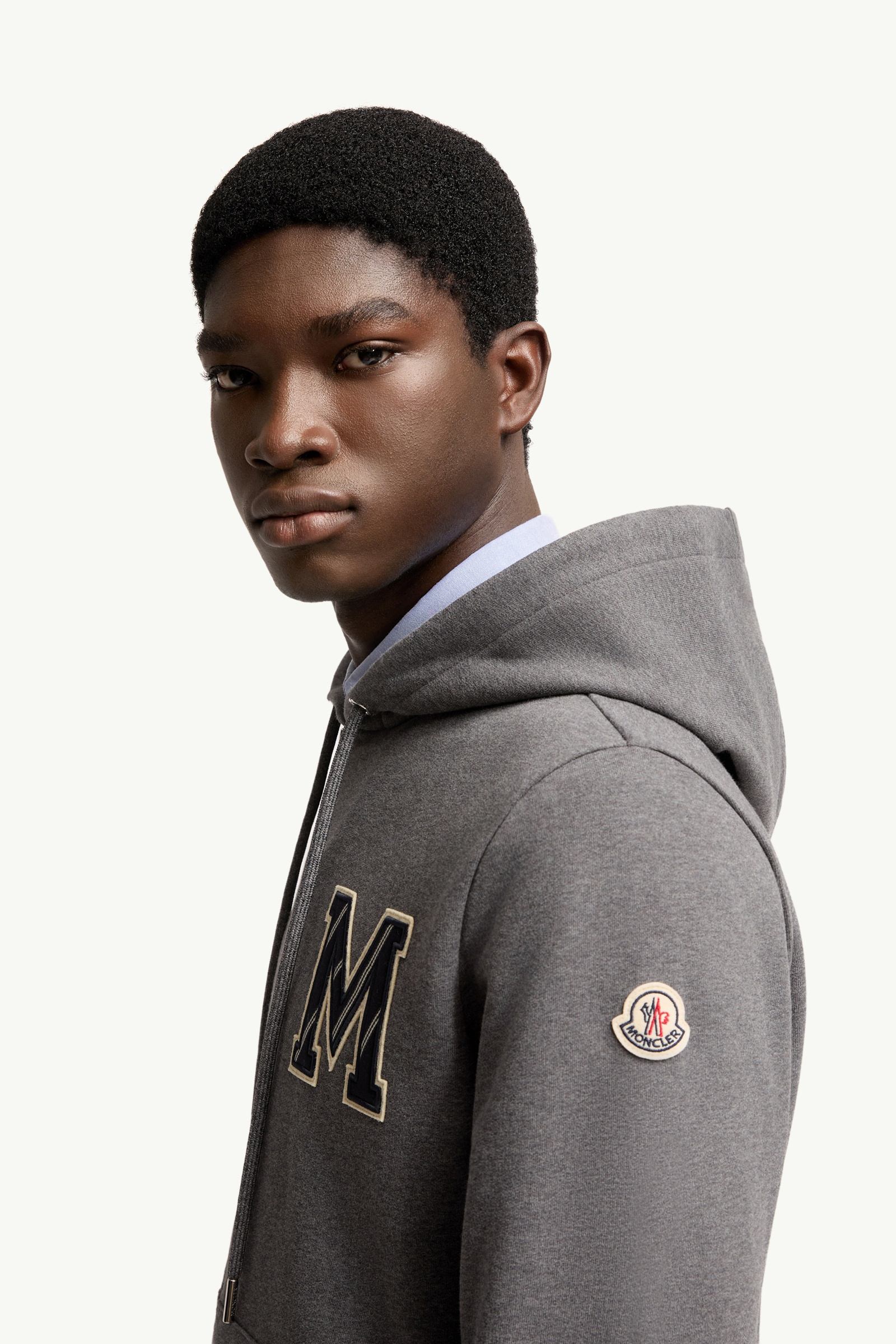 ダークグレー パーカー : Sweatshirts 向けの Men | モンクレール