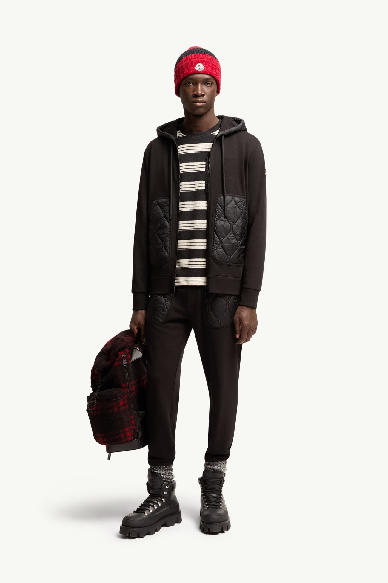 다이아몬드 퀼팅 코튼 혼방 집업 후디 남성 블랙 Moncler 0