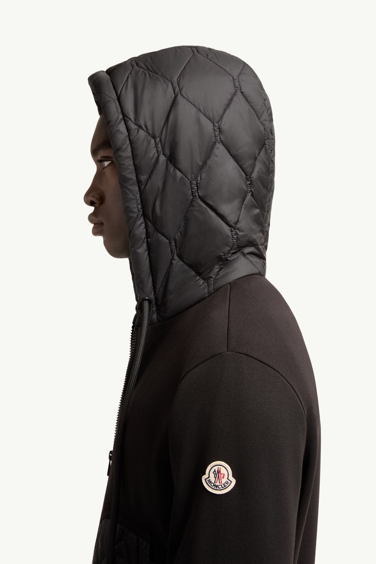 다이아몬드 퀼팅 코튼 혼방 집업 후디 남성 블랙 Moncler 1