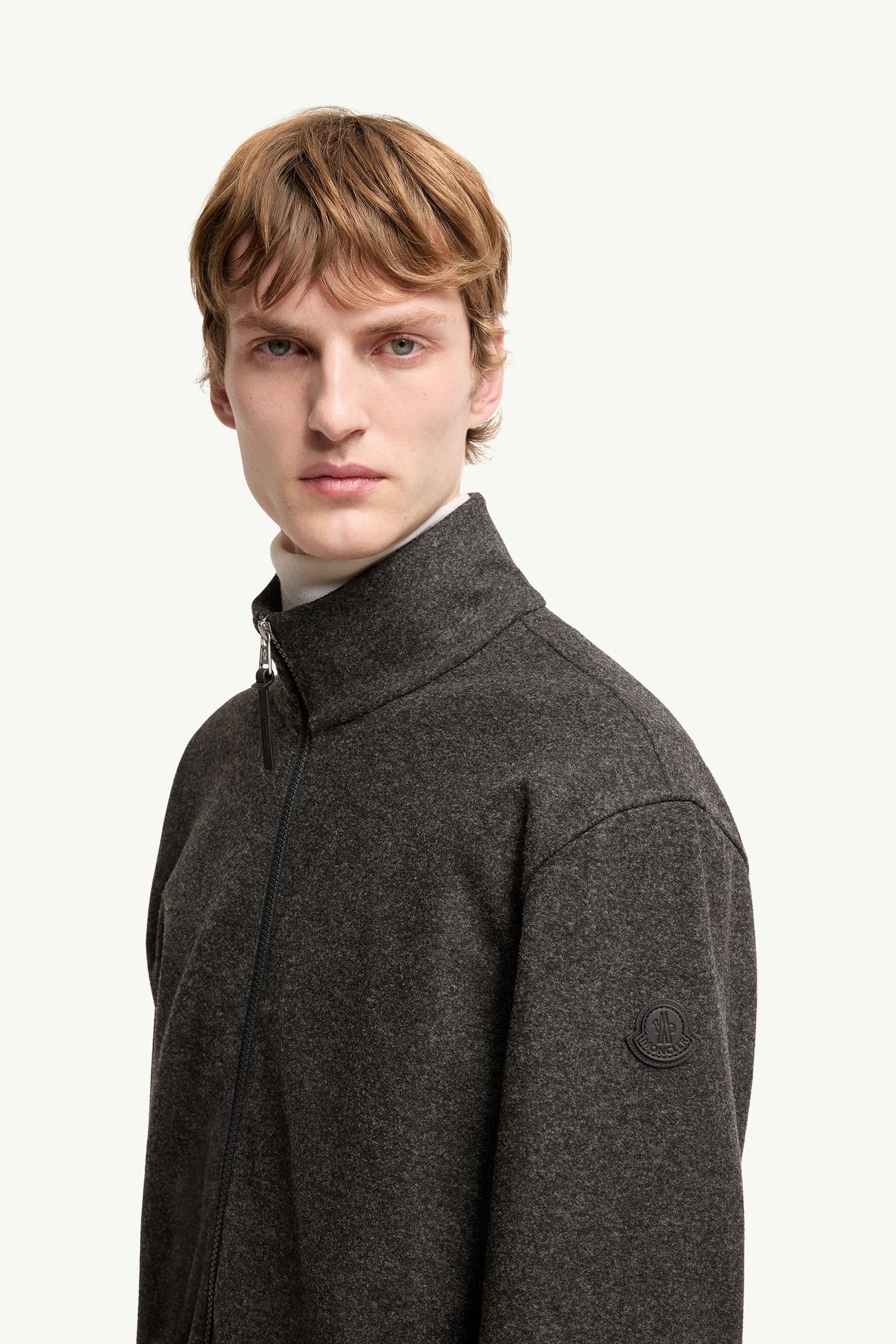 Strickjacke mit Reißverschluss und Lederlogo Herren Dunkelgrau Moncler 1
