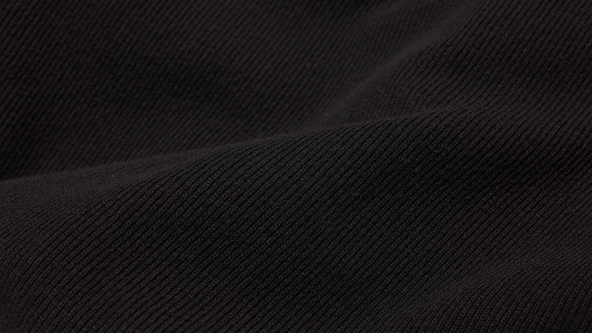 Slide 1 - product.feature.texturecashmereblend.title