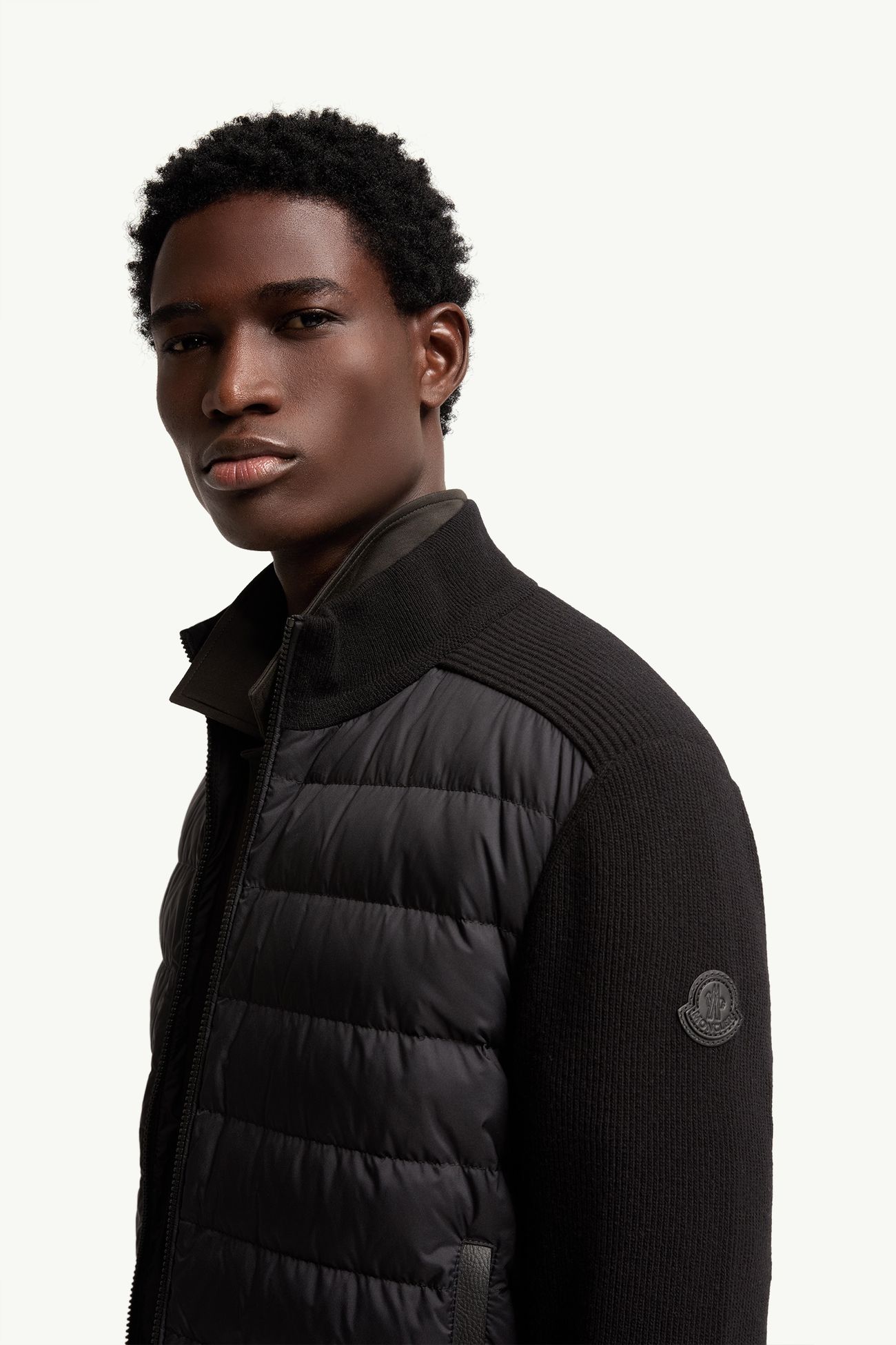 Cárdigan acolchado de mezcla de lana y cachemira con cremallera Hombre Negro Moncler 1