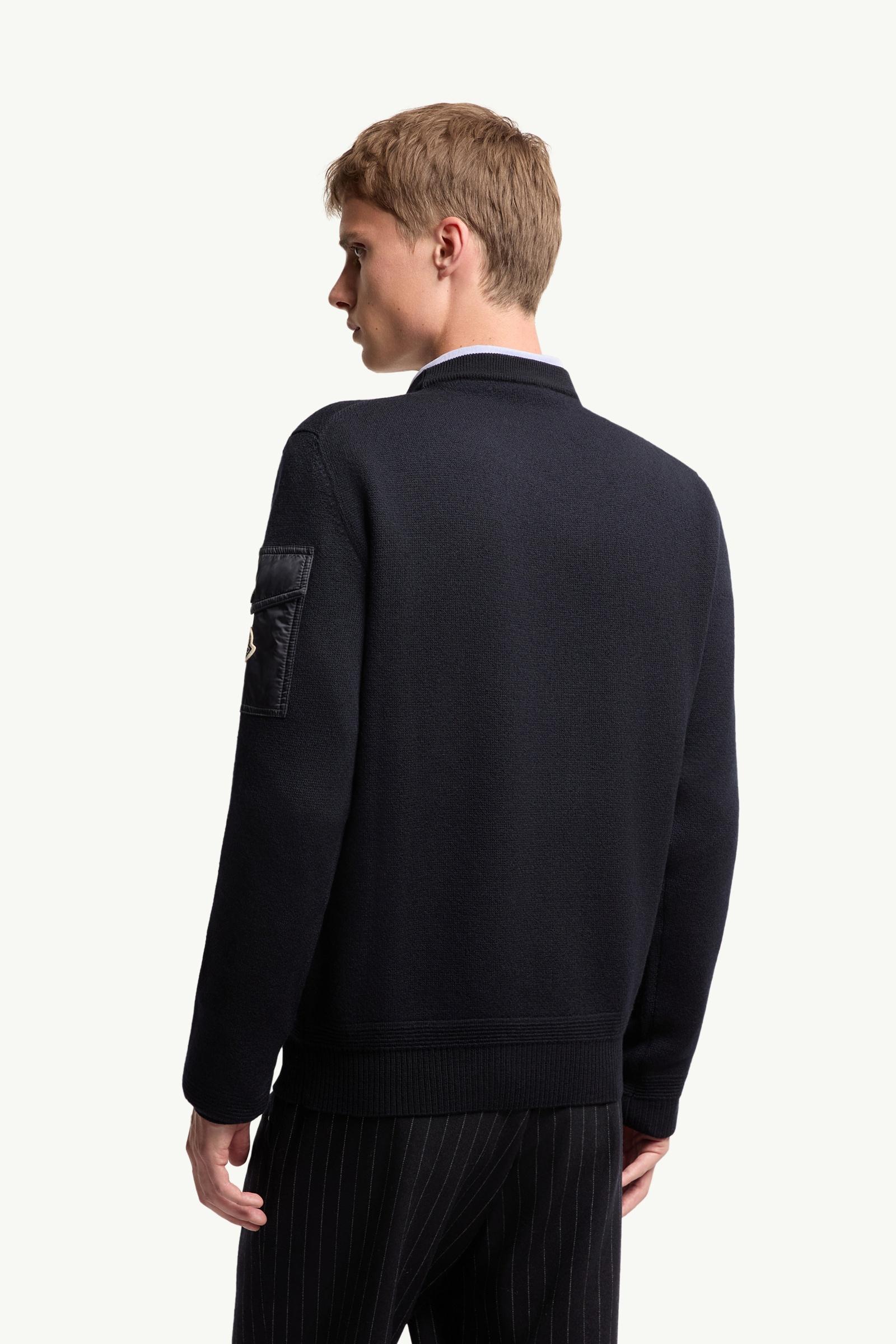 MONCLER ネイビー ニットセーター　モンクレール ネイビーブルー セーター : セーター＆カーディガン 向けの メンズ