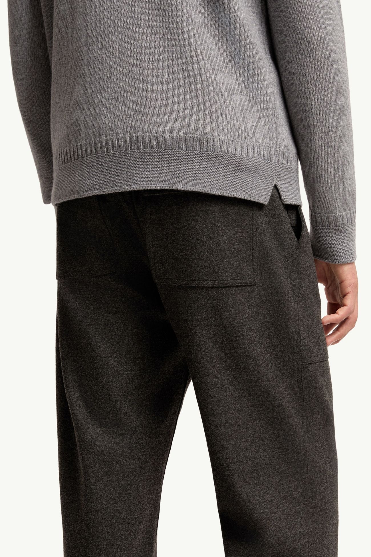 Pull en laine et cachemire mélangés Hommes Gris Moncler 5
