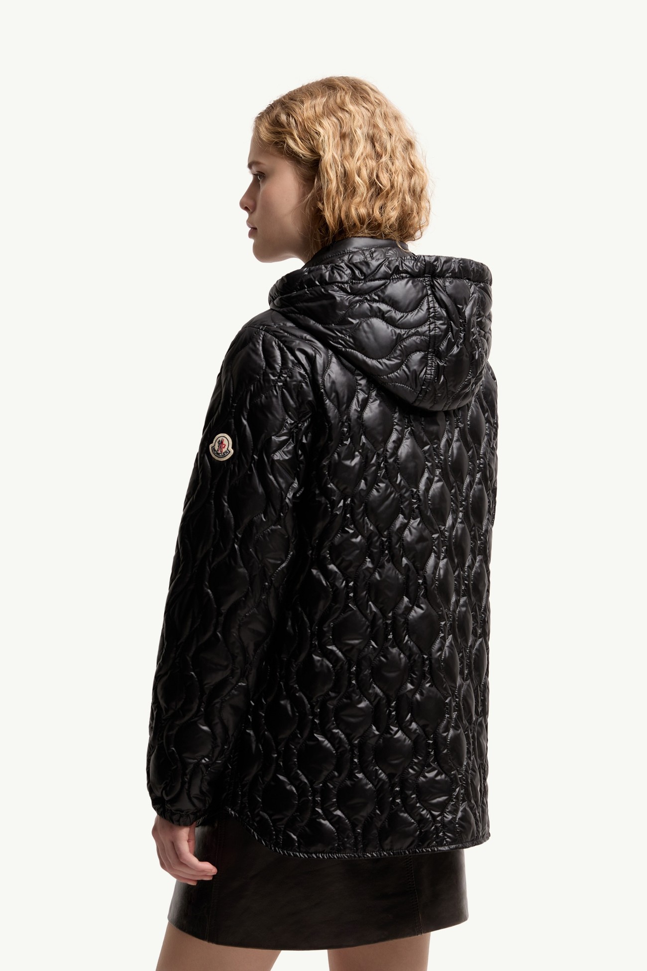 Plumífero corto con acolchado geométrico Balette Mujer Negro Moncler 4