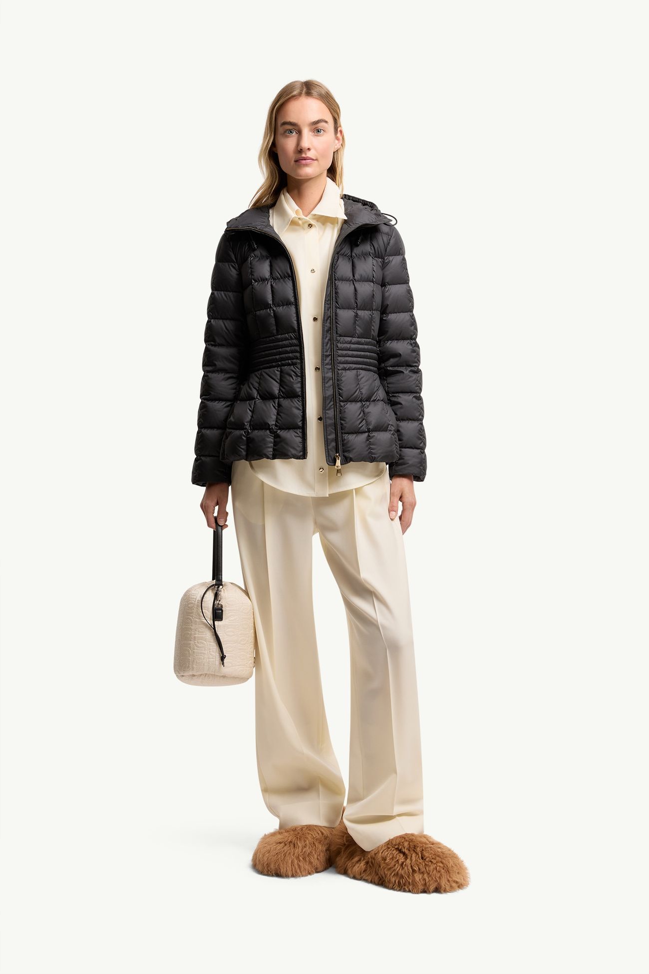 Engoulevent方形絎縫連帽短身羽絨外套 女士 黑色 Moncler 0