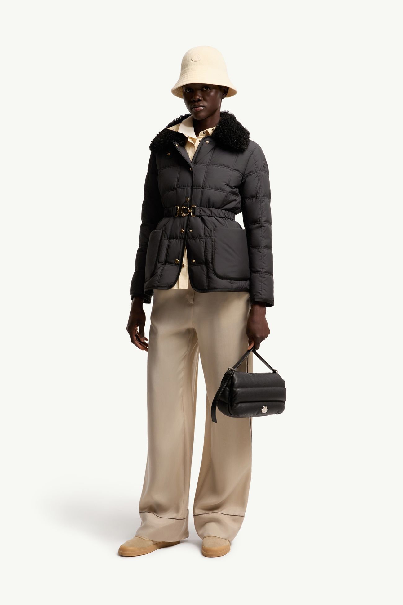 Doudoune courte à ceinture Cygnes Femmes Noir Moncler 0