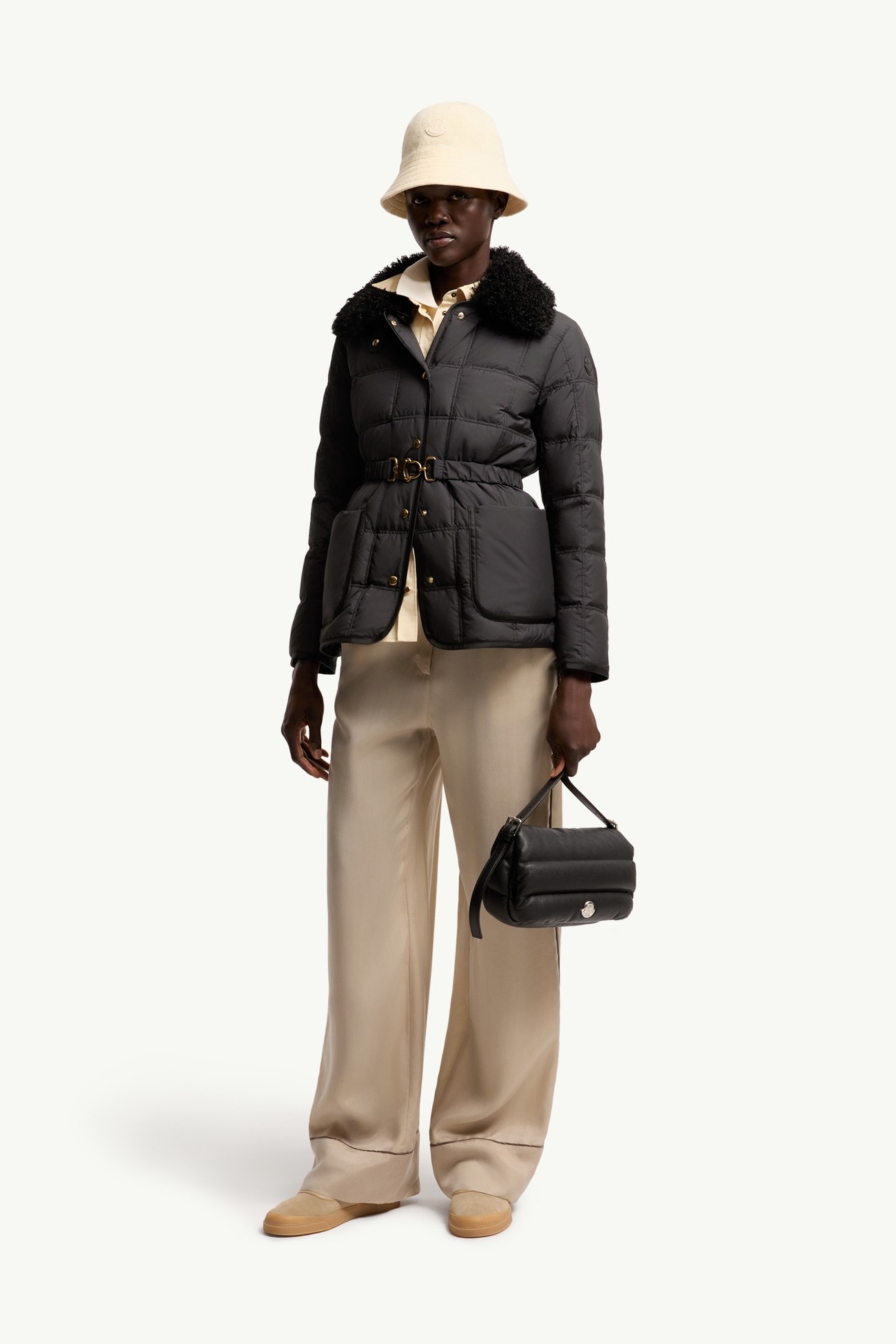 Piumino corto Cygnes con cintura Donna Nero Moncler 0