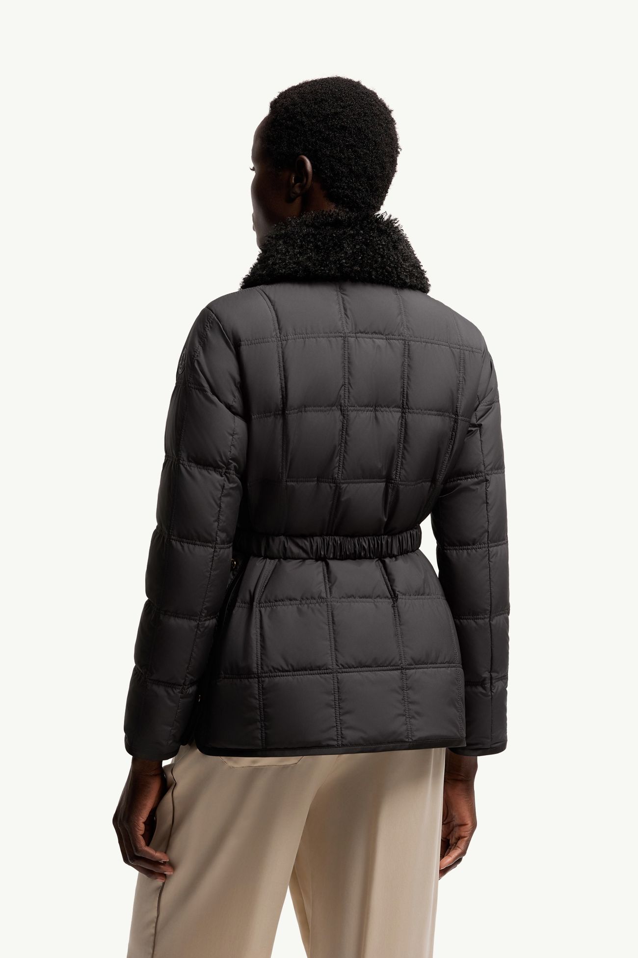 Cygnes 벨트 쇼트 다운 재킷 여성 블랙 Moncler 4