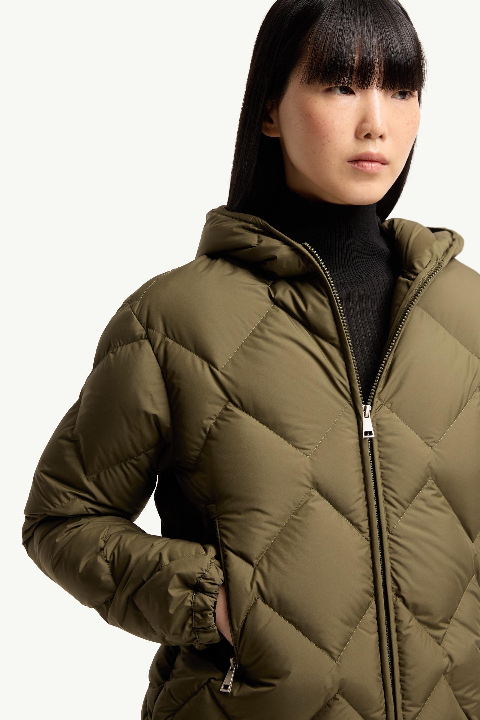Olive Green Arvouinne Hooded Triangle-Quilted Short Down Jacket
