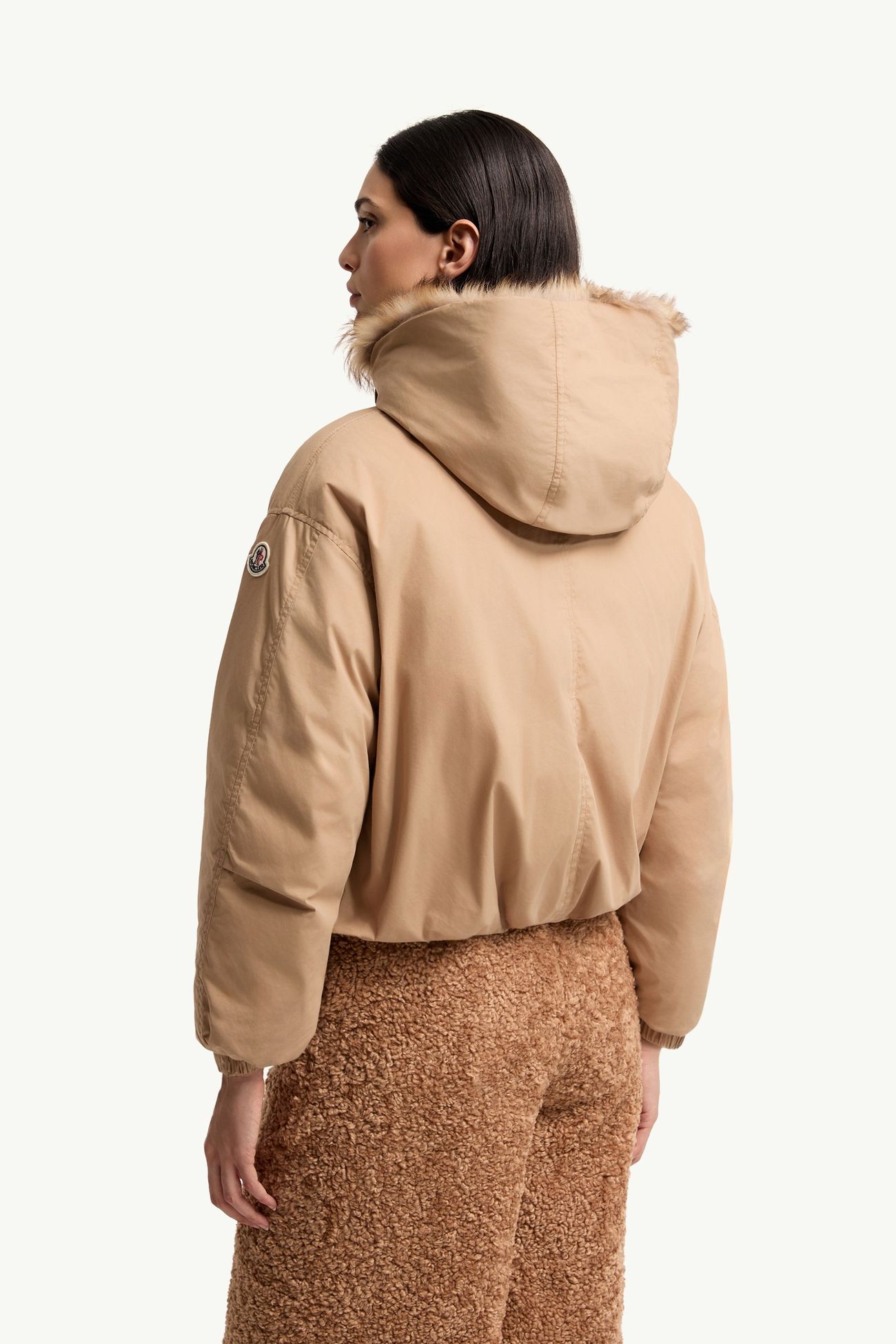 Cheveche 후드 쇼트 다운 재킷 여성 베이지 Moncler 4