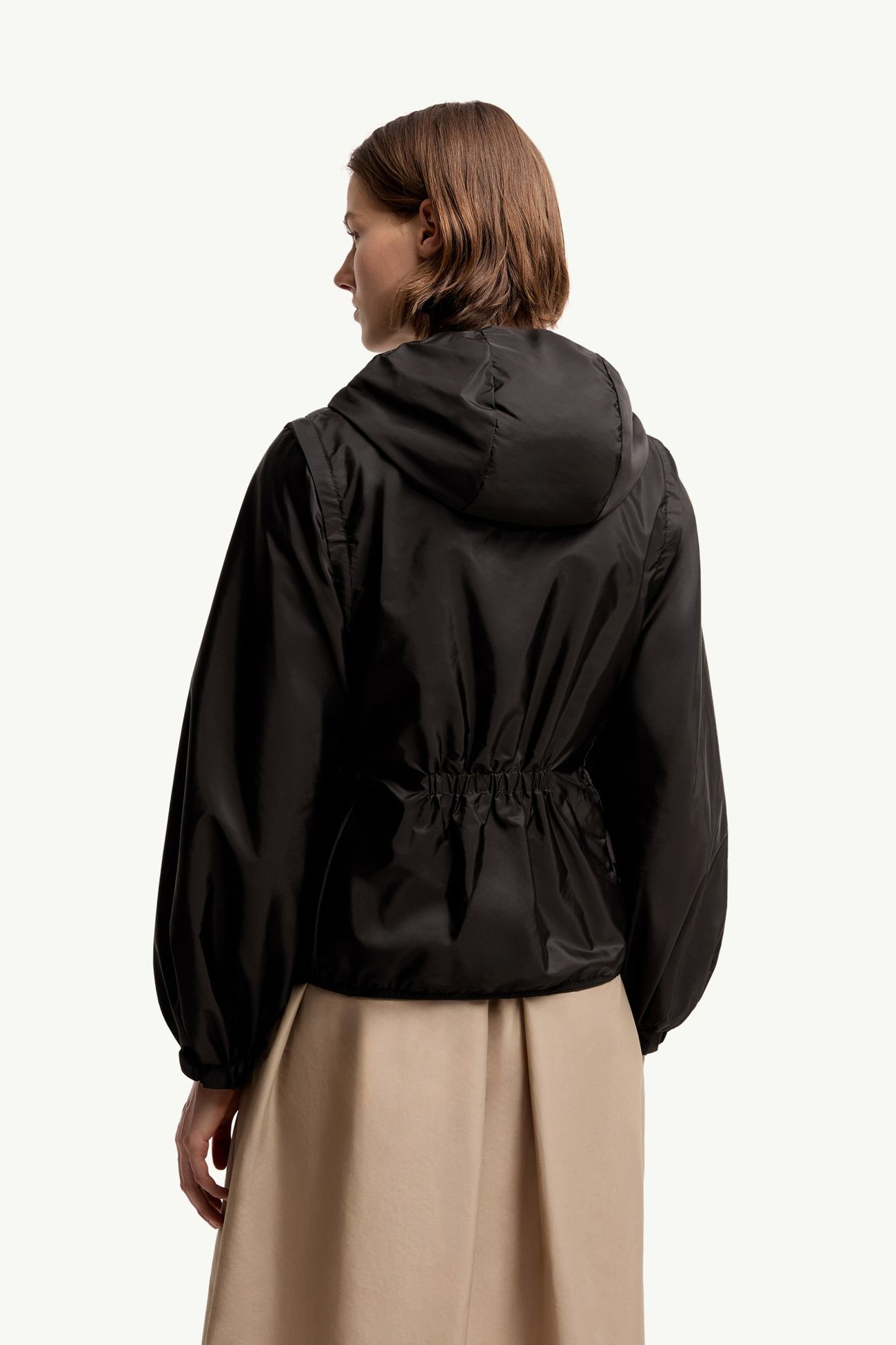 Mirage kurze, verstaubare 2-in-1 Daunenjacke Damen Schwarz Moncler 4