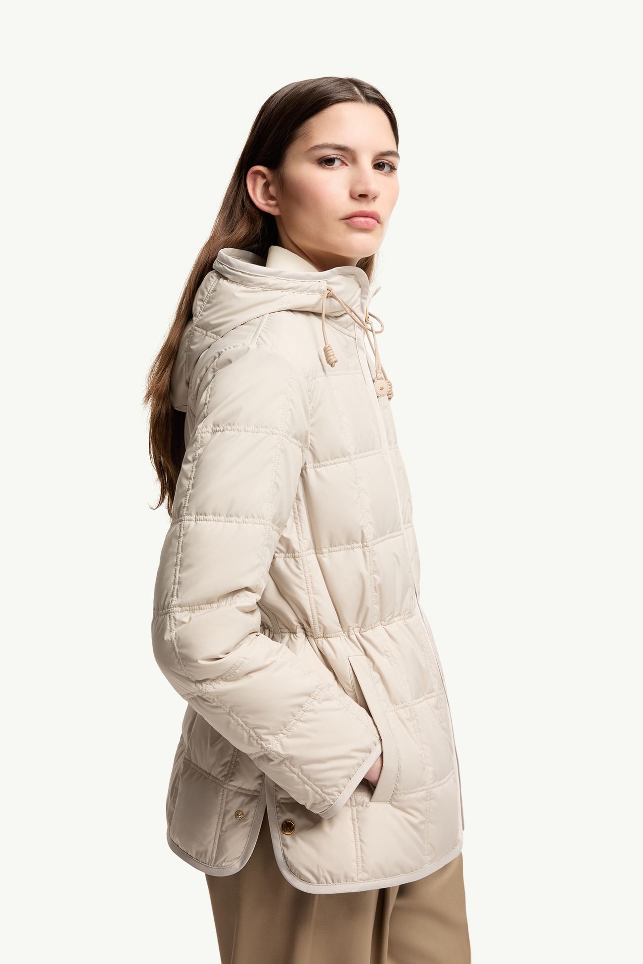 Cygnet女士连帽短款羽绒夹克外套 女士 浅米色 Moncler 5