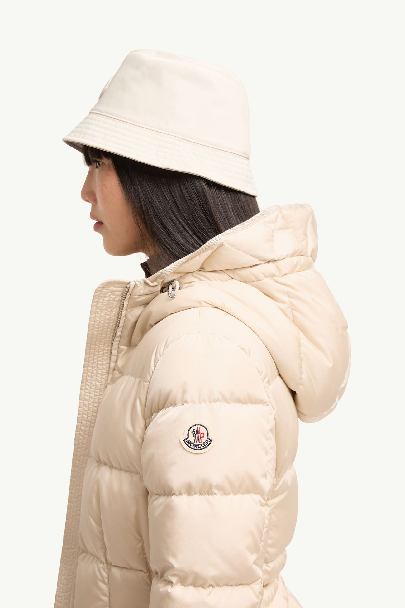 Avoceショートダウンジャケット レディース ベージュ Moncler 1