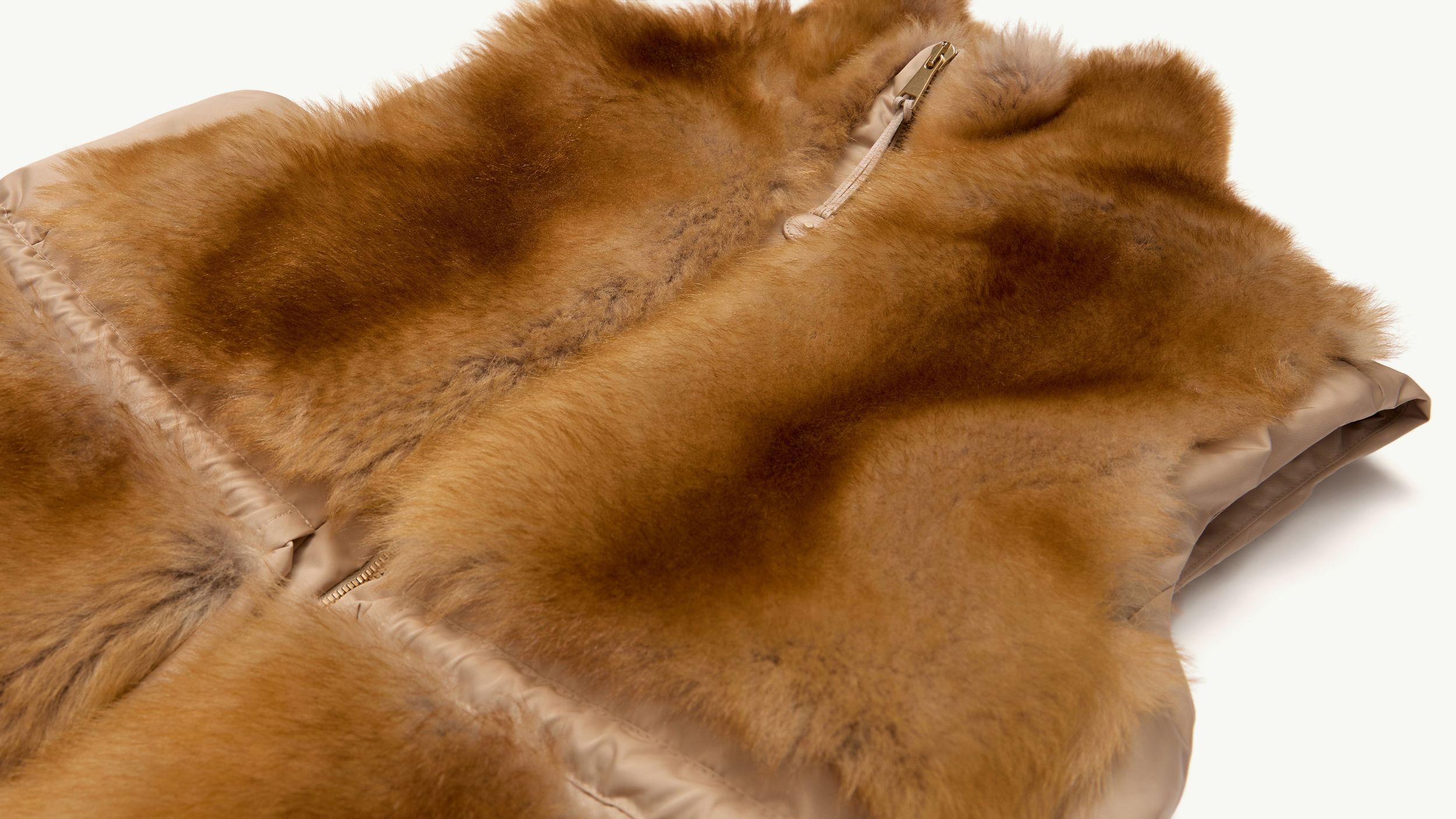 Slide 2 - Shearling sophistiqué